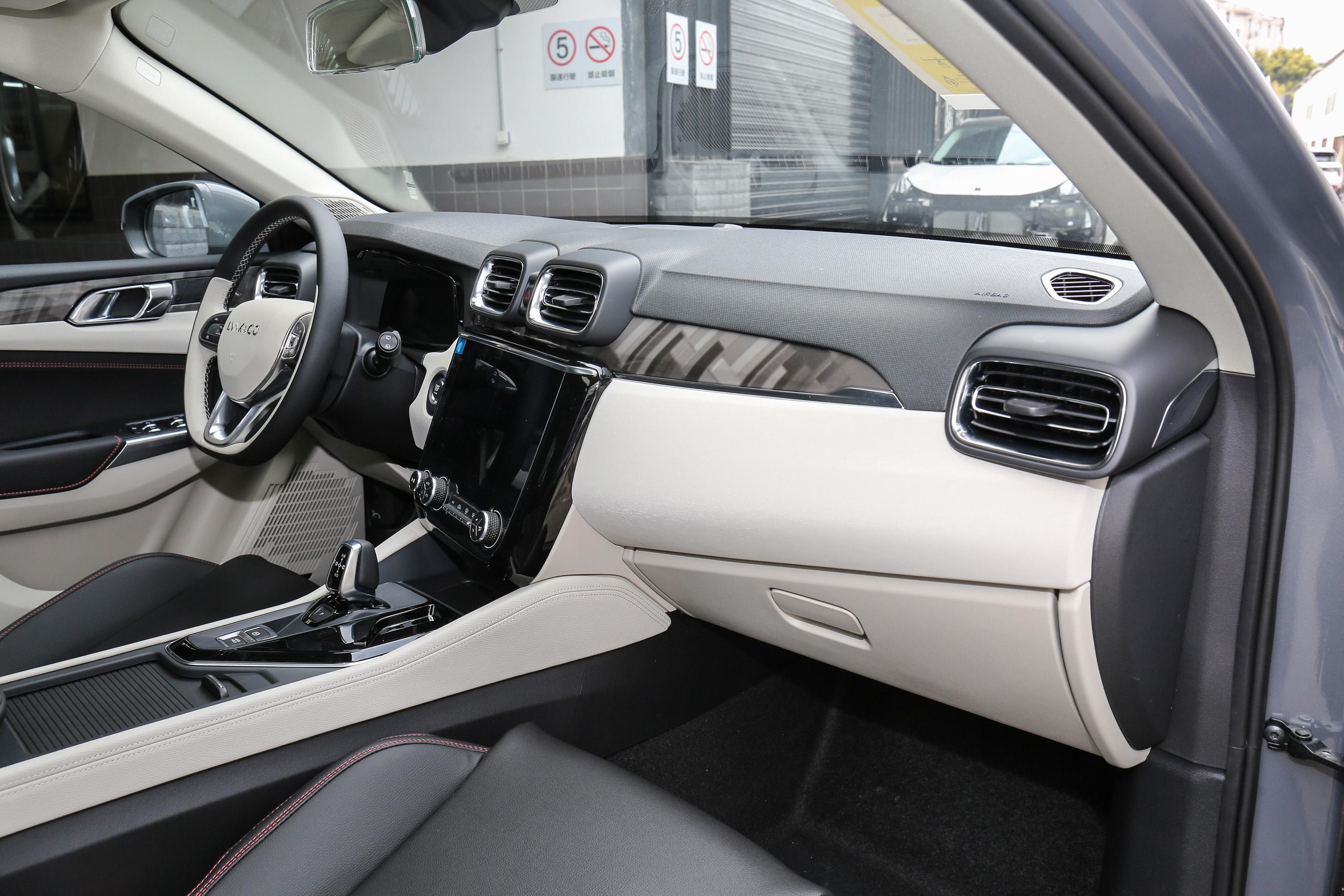 领克02内饰_空间_雷达