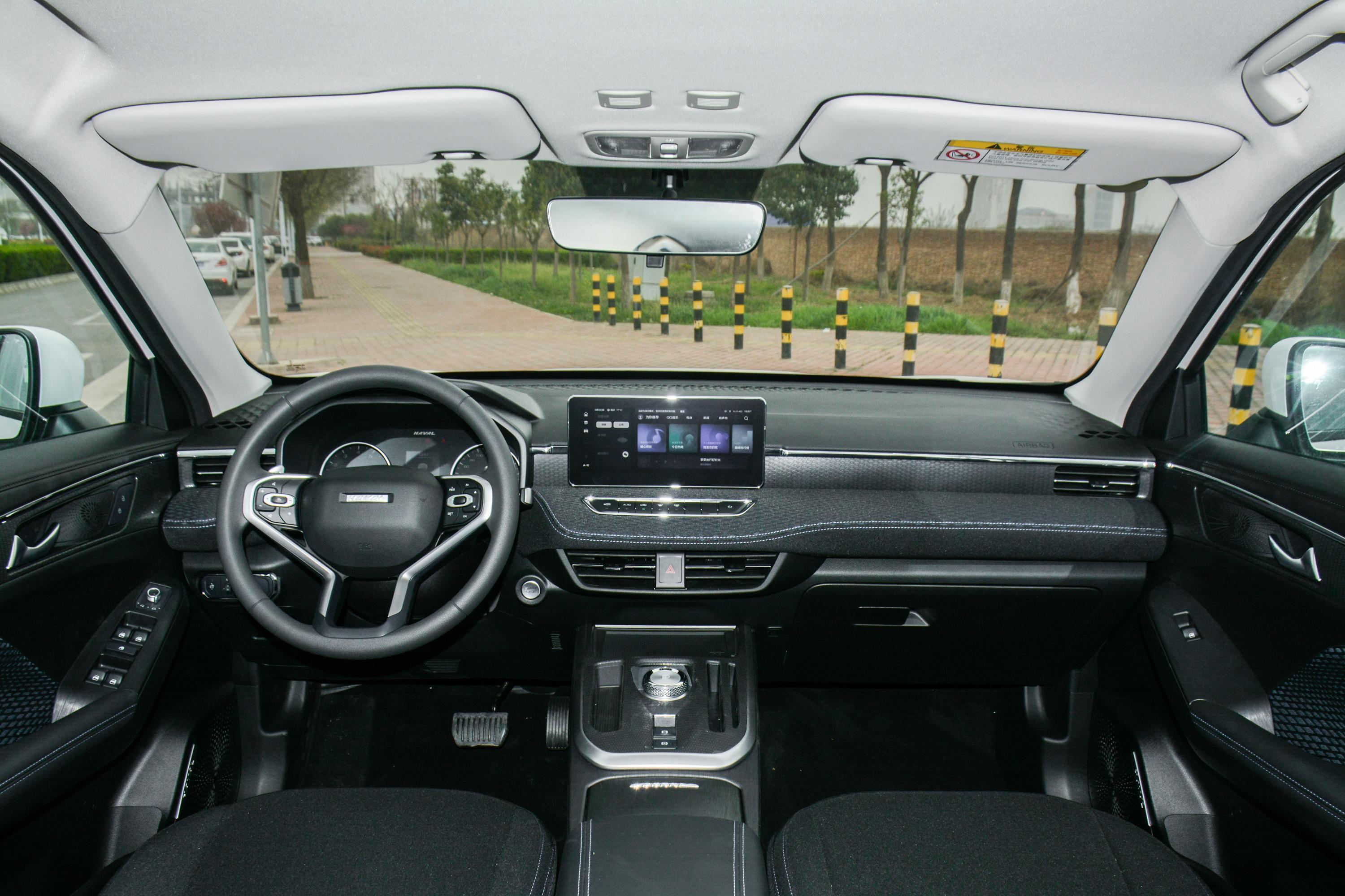 哈弗初恋内饰-空间-动力-易车