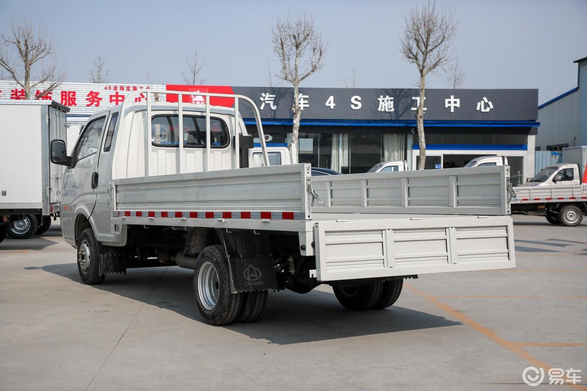 东安1.6l 122马力 3.05米栏板 排半 后双轮 标准版 汽油 国Ⅵ