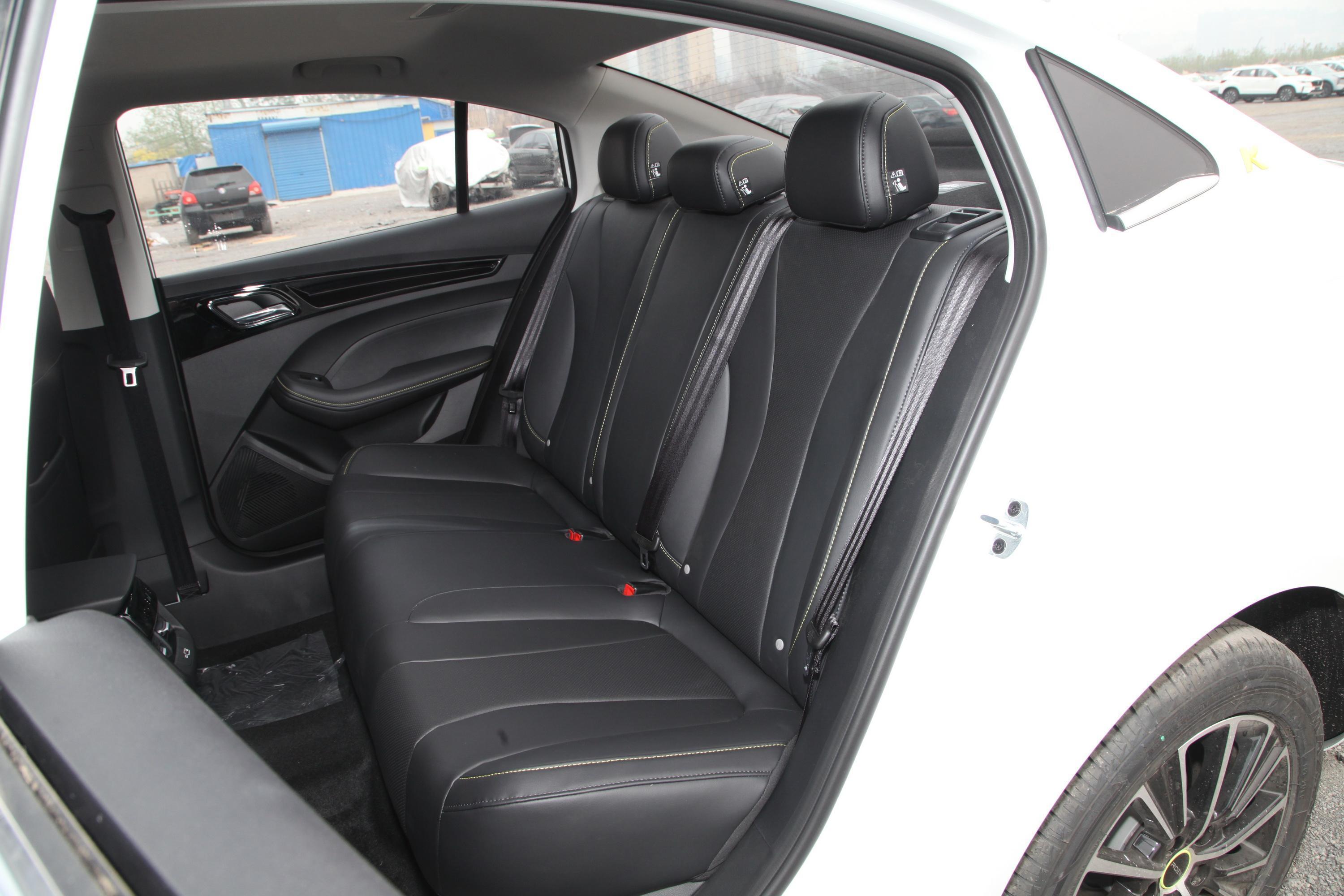 荣威i5内饰-后排-发动机-易车