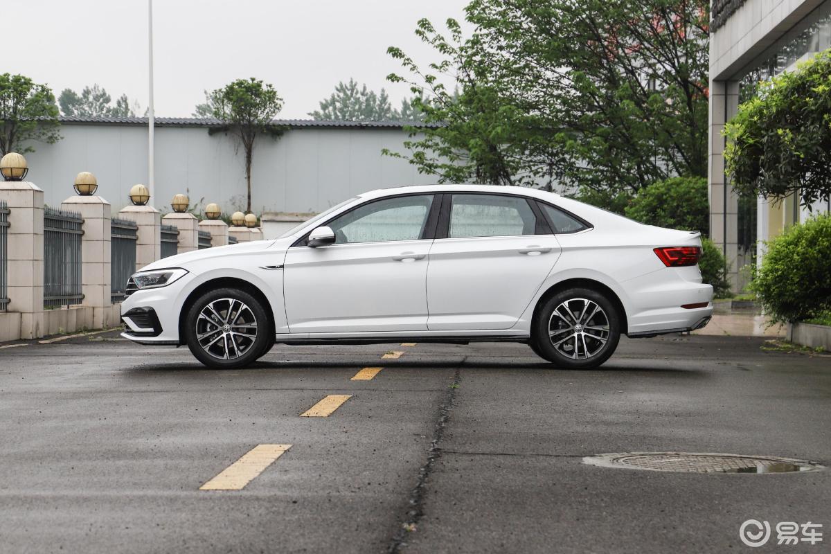 【速腾2021款280tsi 双离合 r-line智联版正侧车头向左水平汽车图片