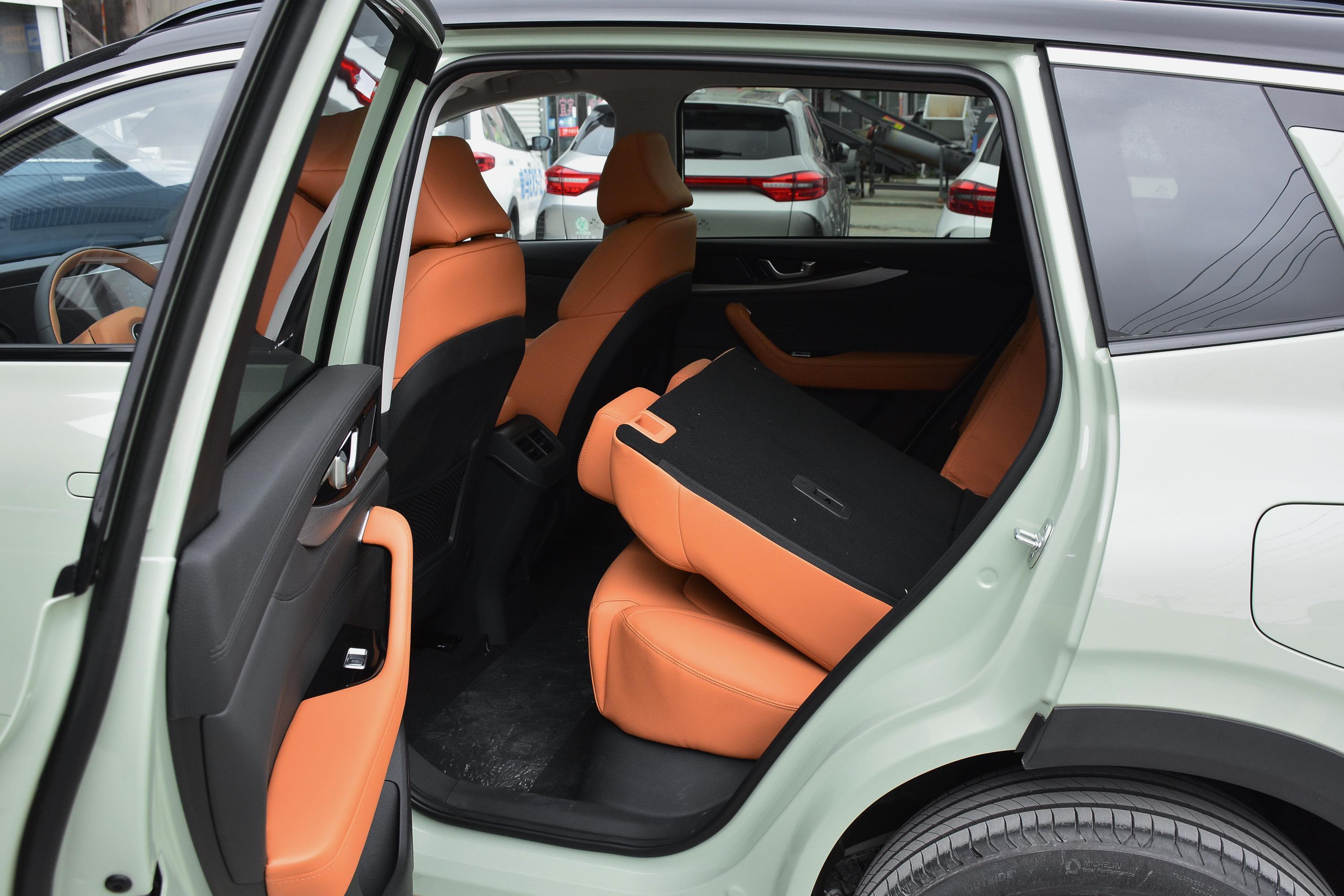 威马w6车尾-座椅-气囊-易车