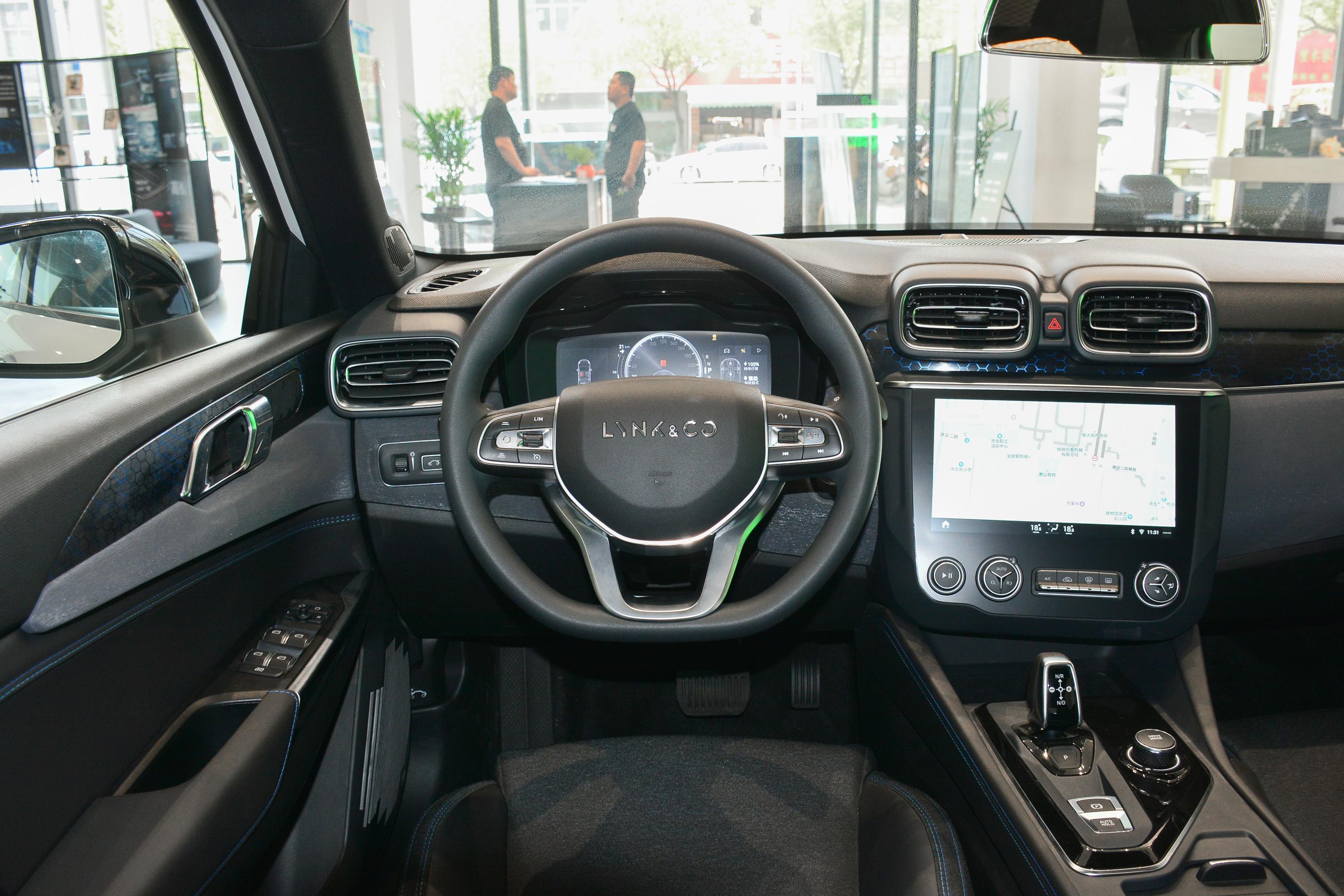 领克03 phev车尾-座椅-气囊-易车