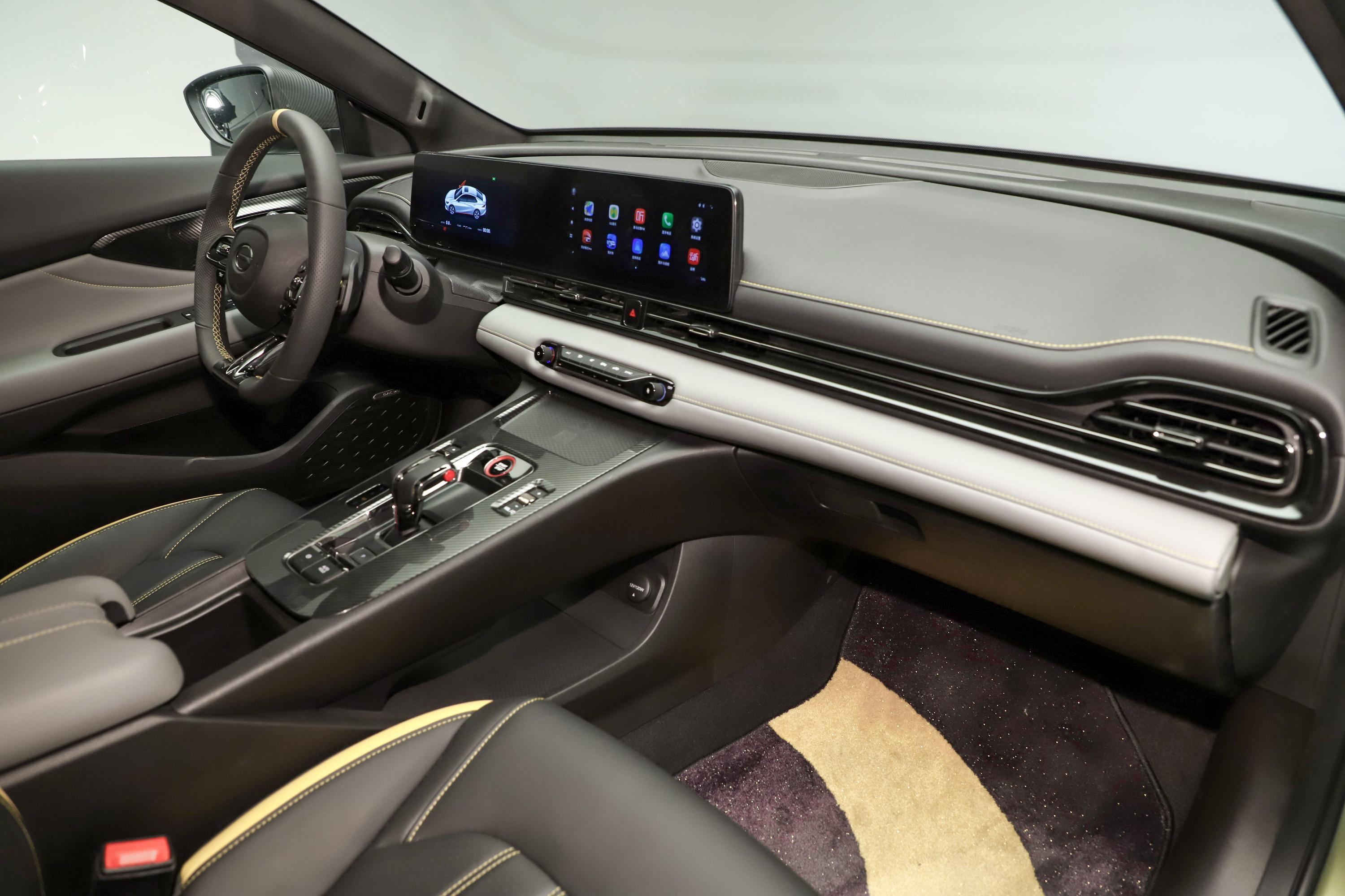 影豹内饰-轴距-发动机-易车