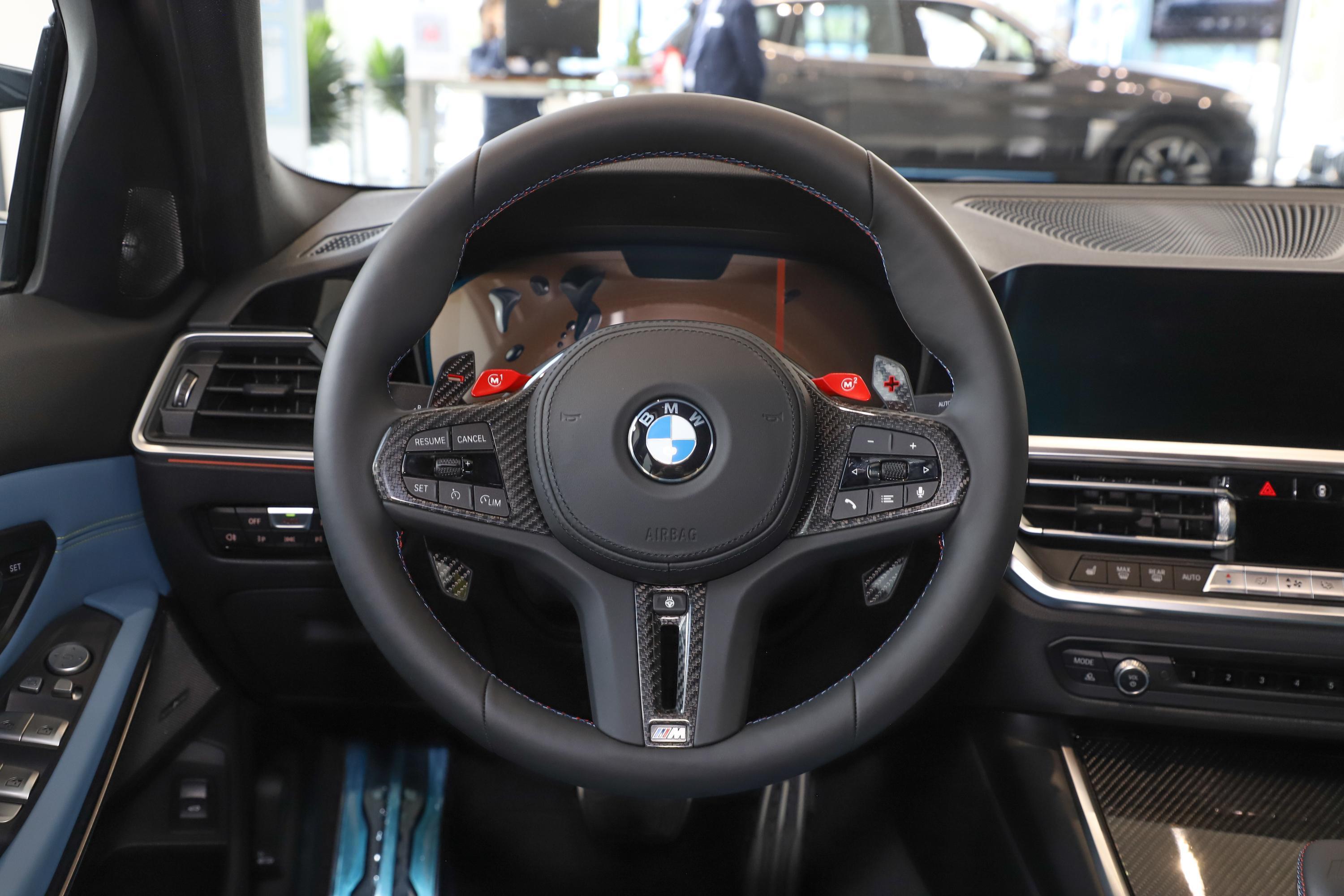 宝马m3车尾-方向盘-气囊-易车