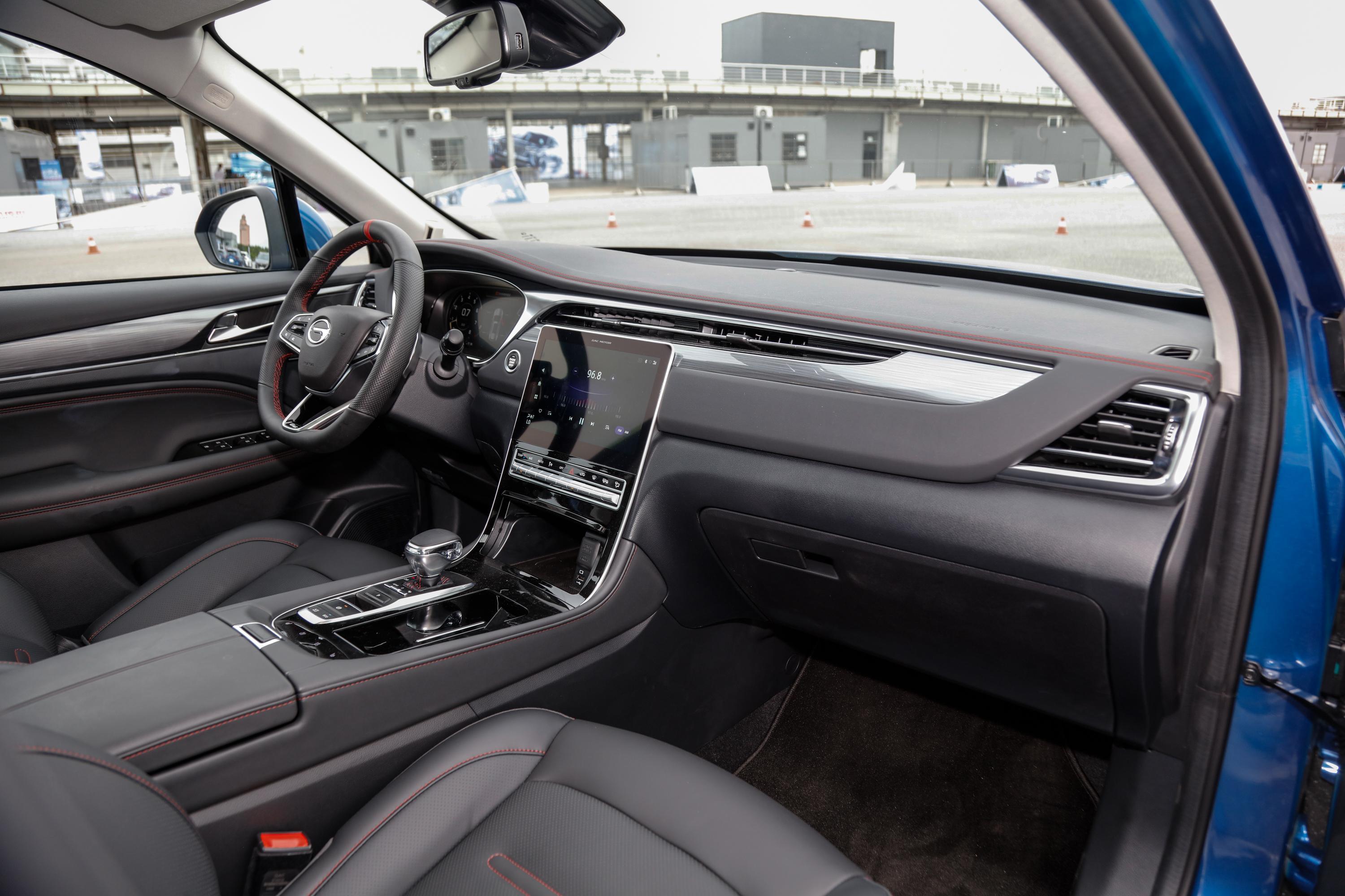 传祺gs4 plus内饰-轴距-发动机-易车