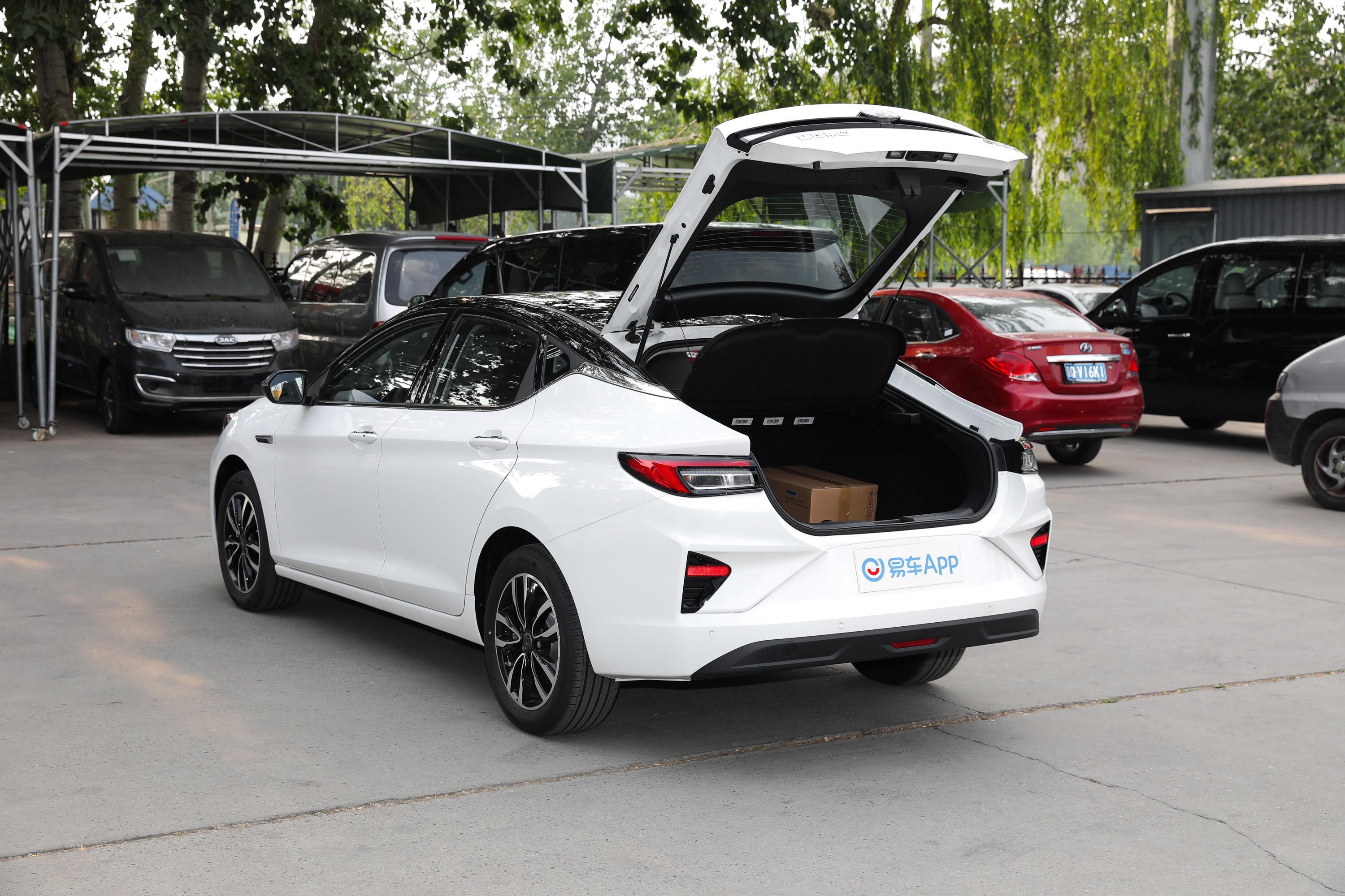 思皓e50a车尾-方向盘-气囊-易车