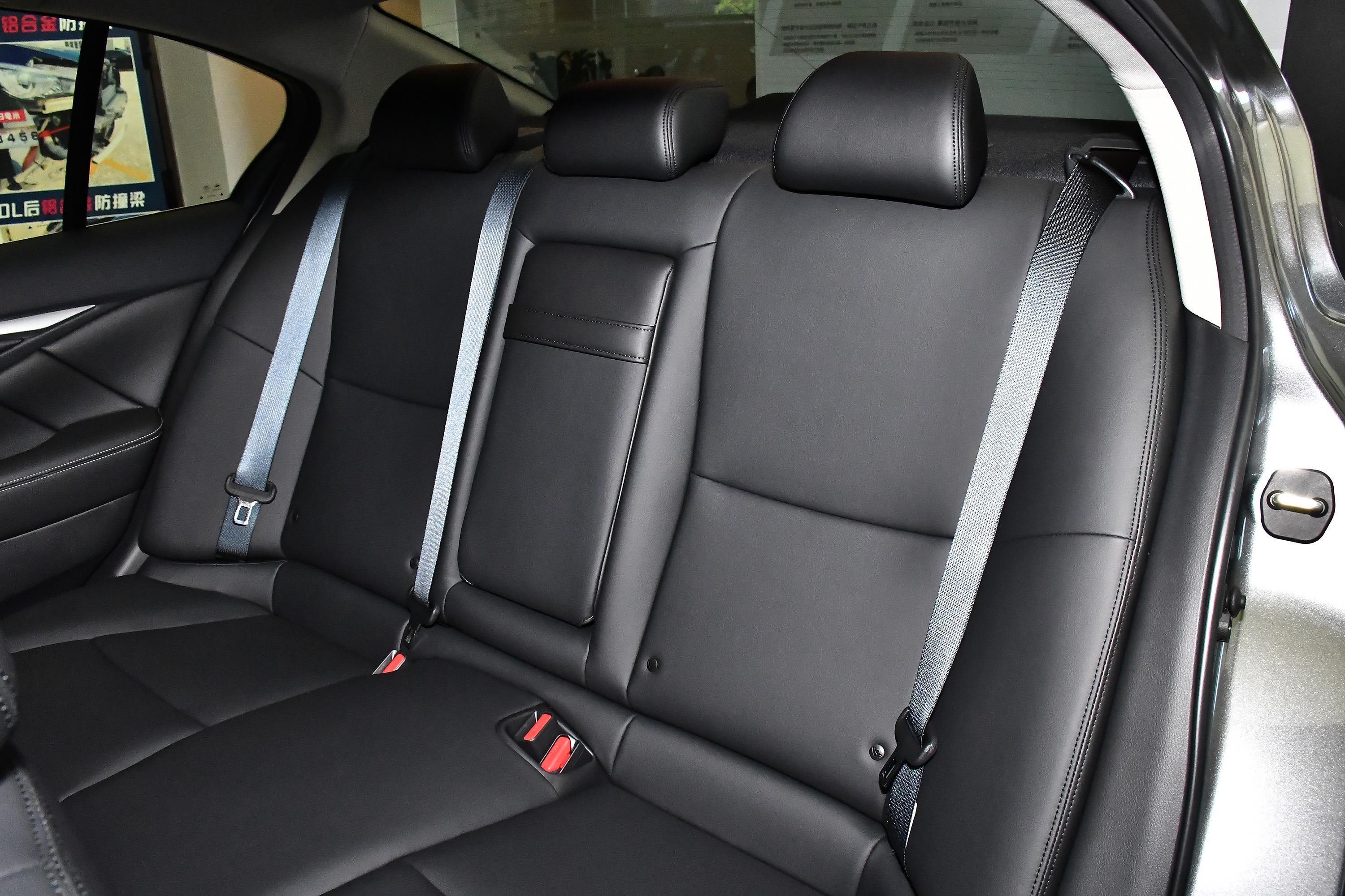 英菲尼迪q50l空间-后排-雷达-易车