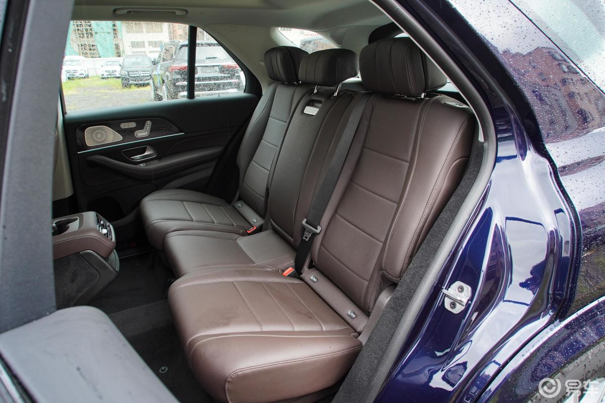 【奔驰gle2021款gle 350 4matic 时尚型后排座椅汽车图片-汽车图片