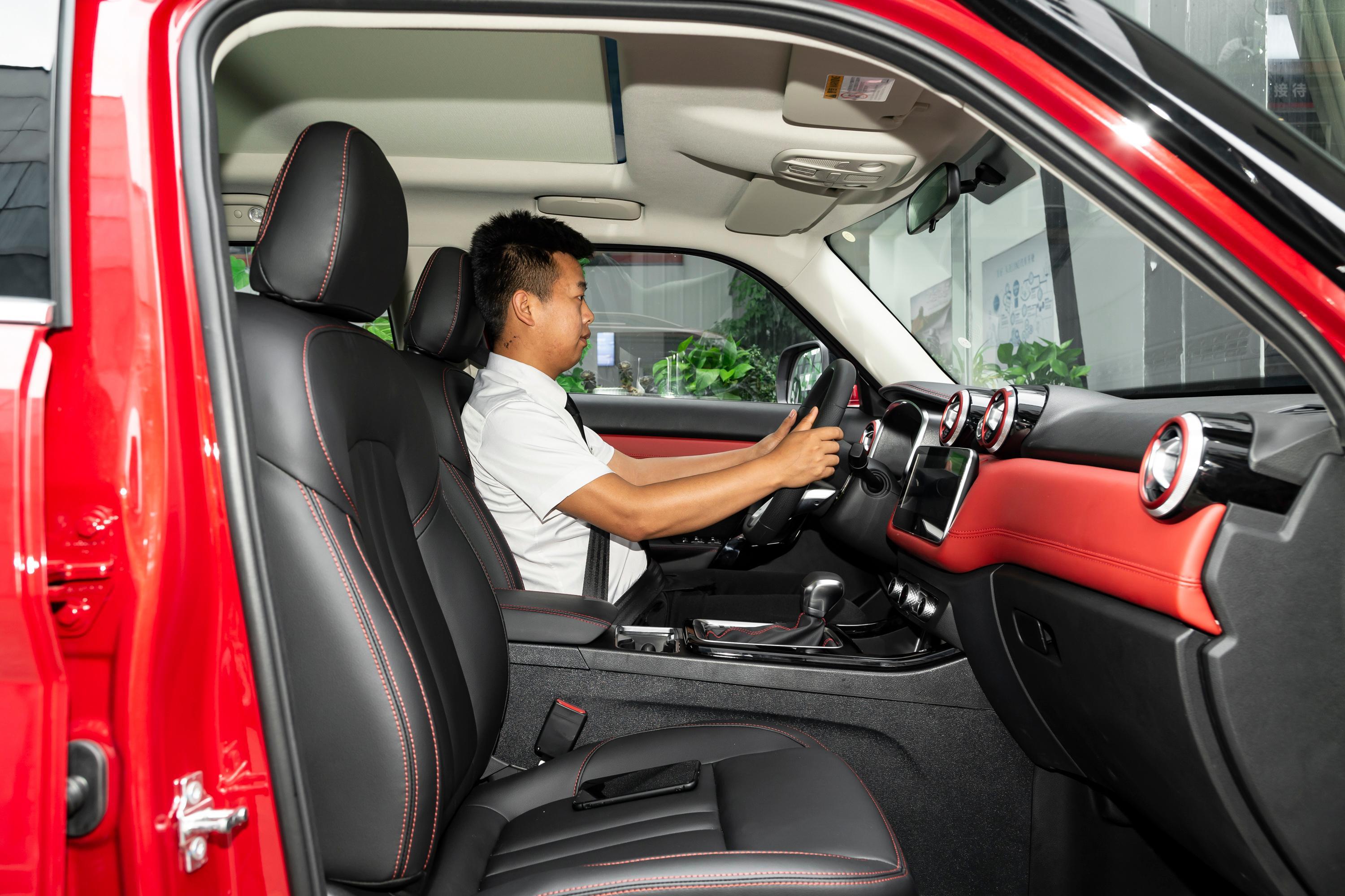 北京bj30车灯座椅气囊