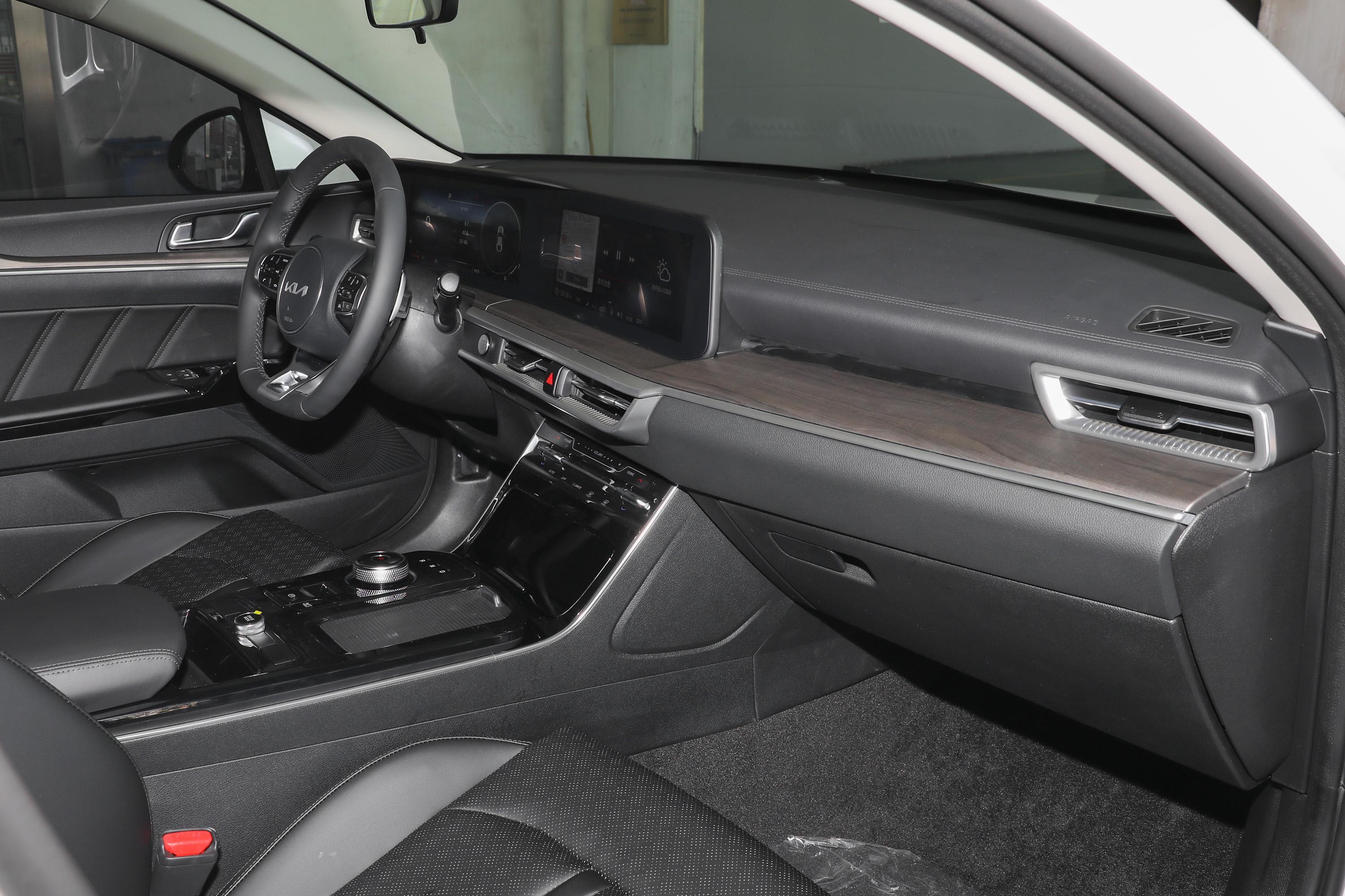 k5凯酷内饰-后排-动力-易车