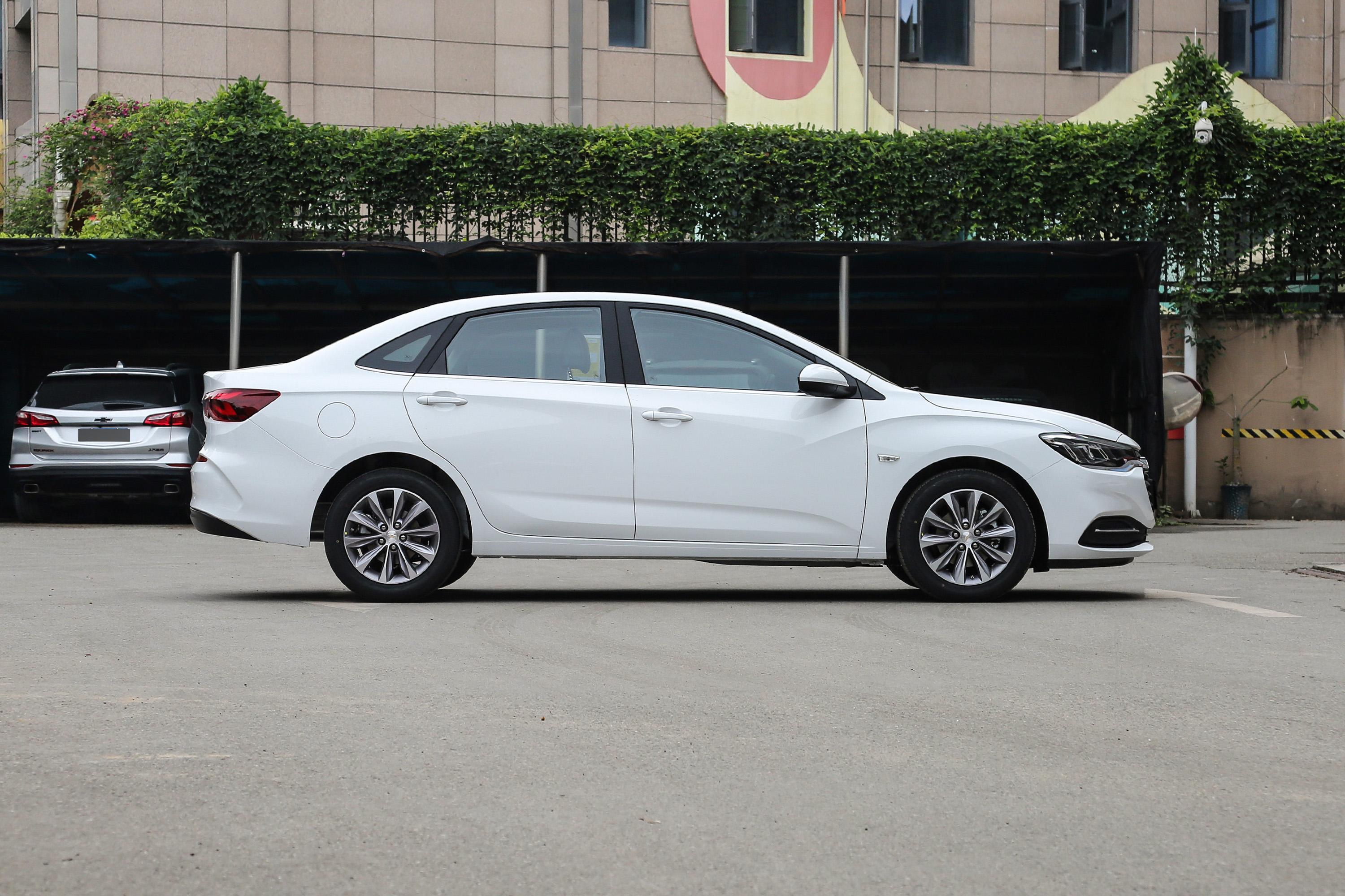 雪佛兰科鲁泽了解一下比你想象中的舒服