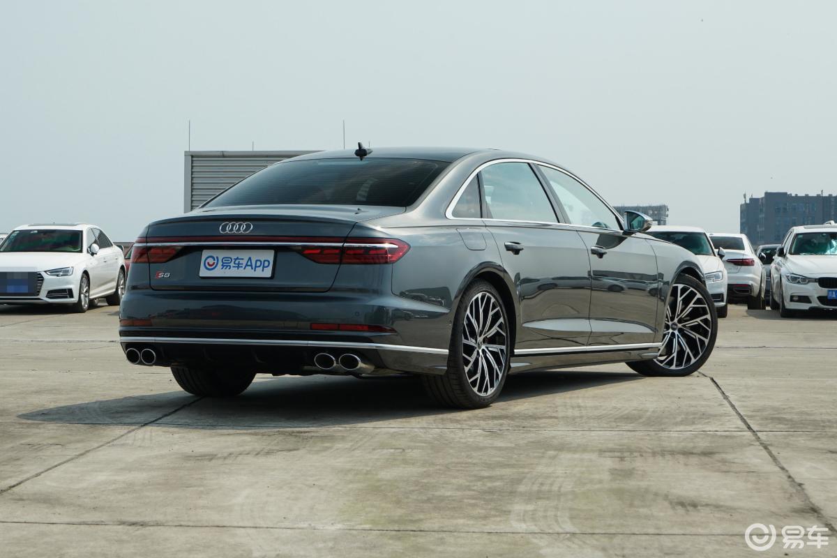 【奥迪s82021款s8l 4.