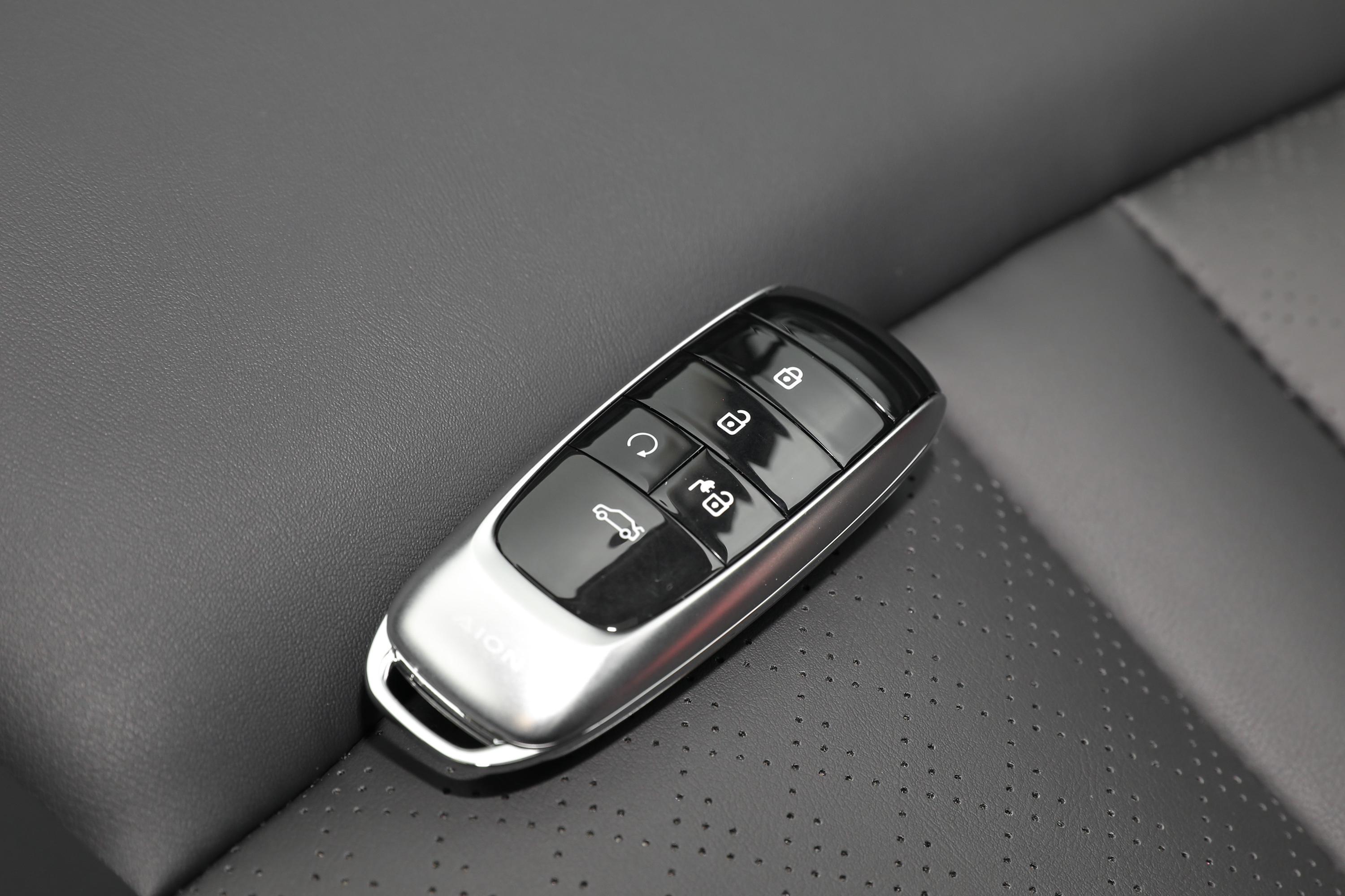 aion s车身_方向盘_气囊