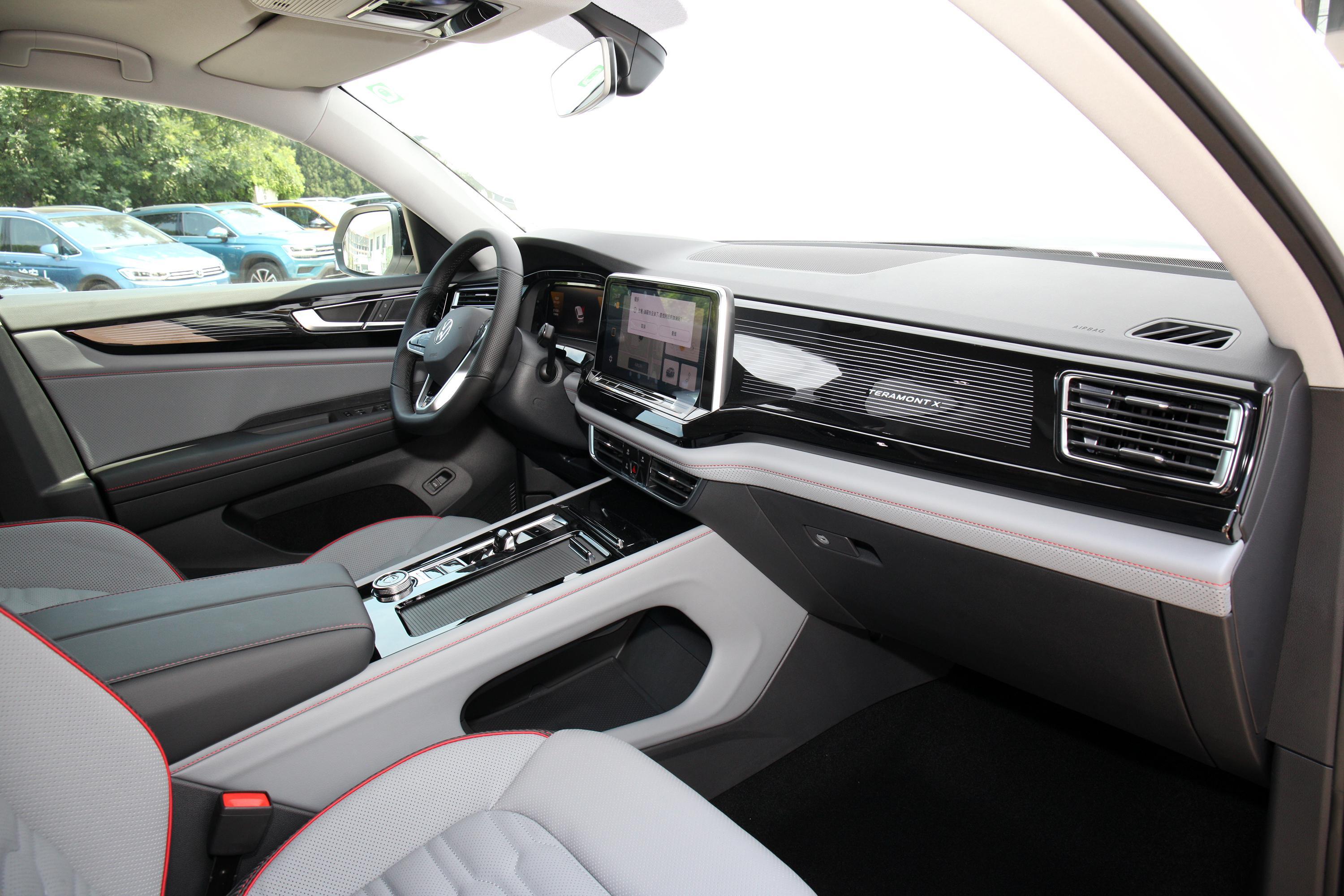 途昂x内饰-轴距-动力-易车