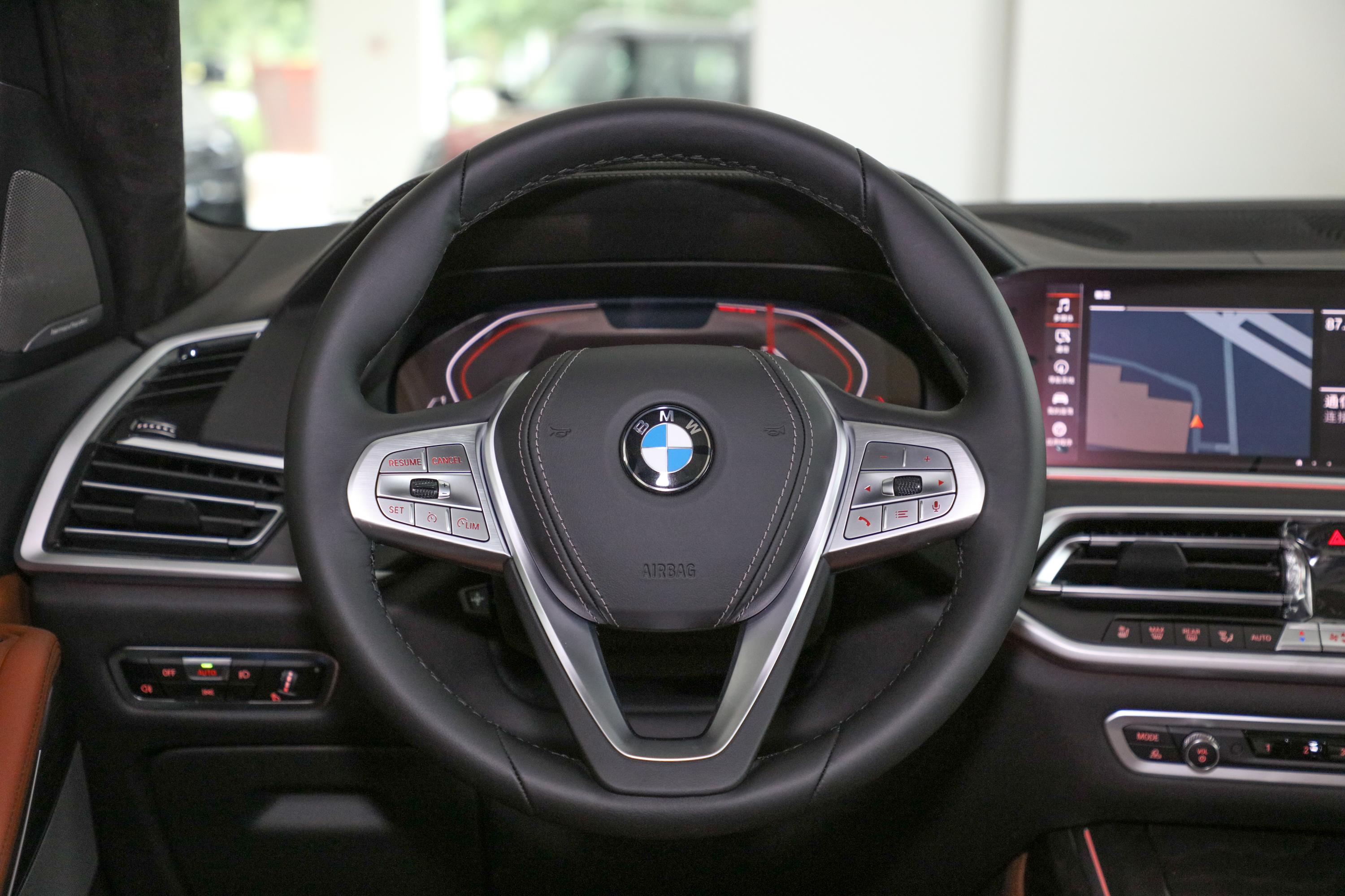 宝马x7车身-方向盘-气囊-易车