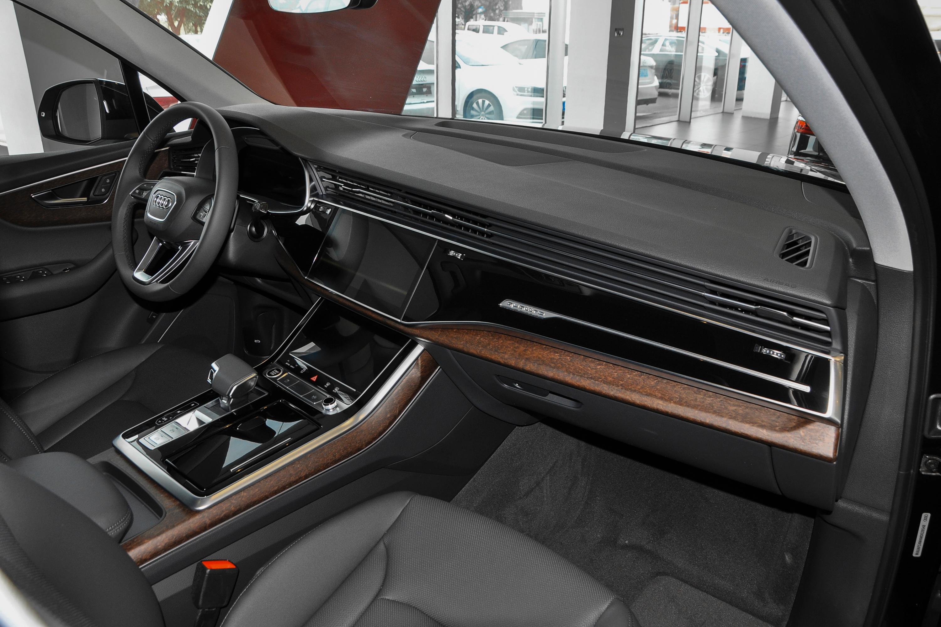 奥迪q7真皮座椅