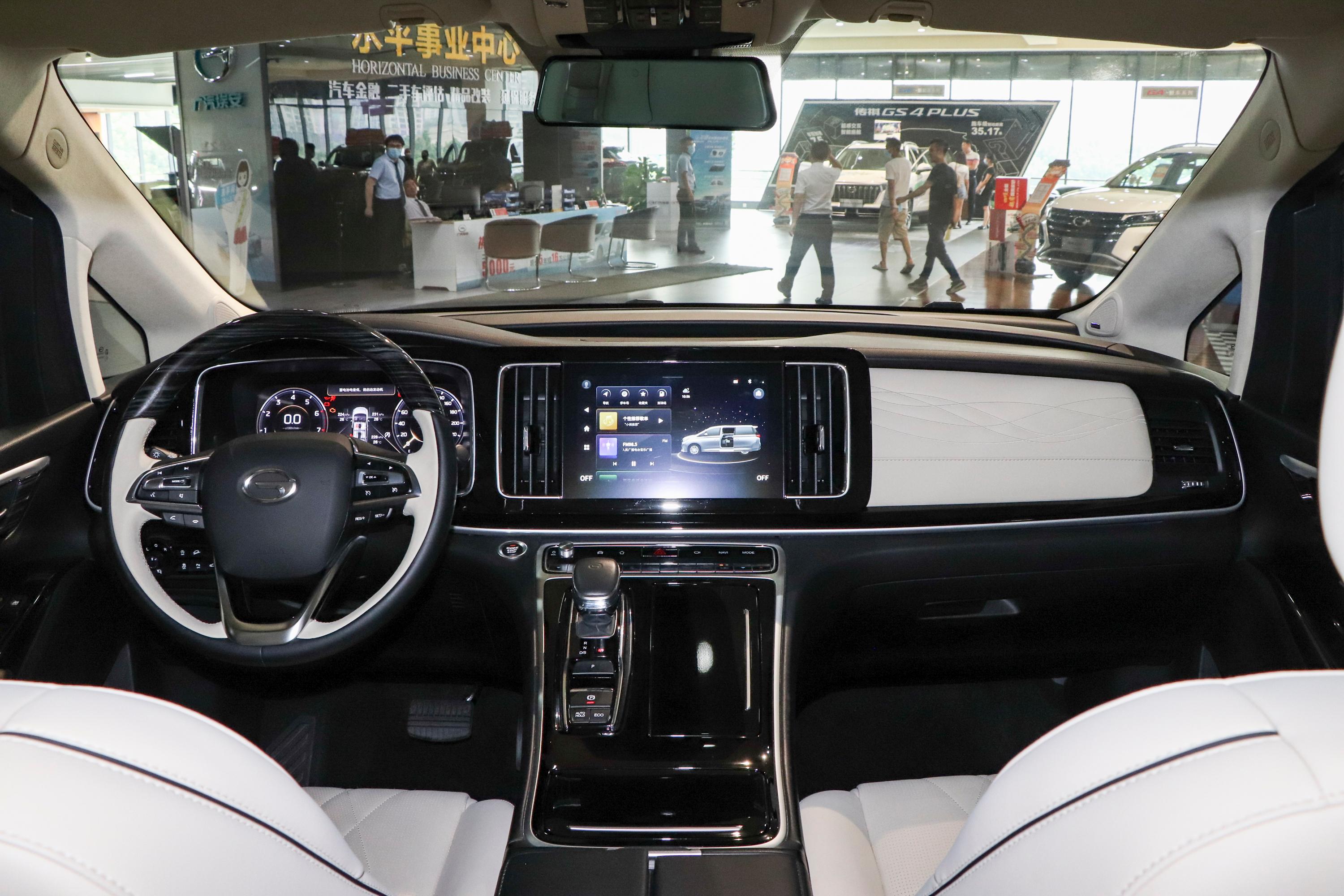 传祺m8内饰-轴距-发动机-易车