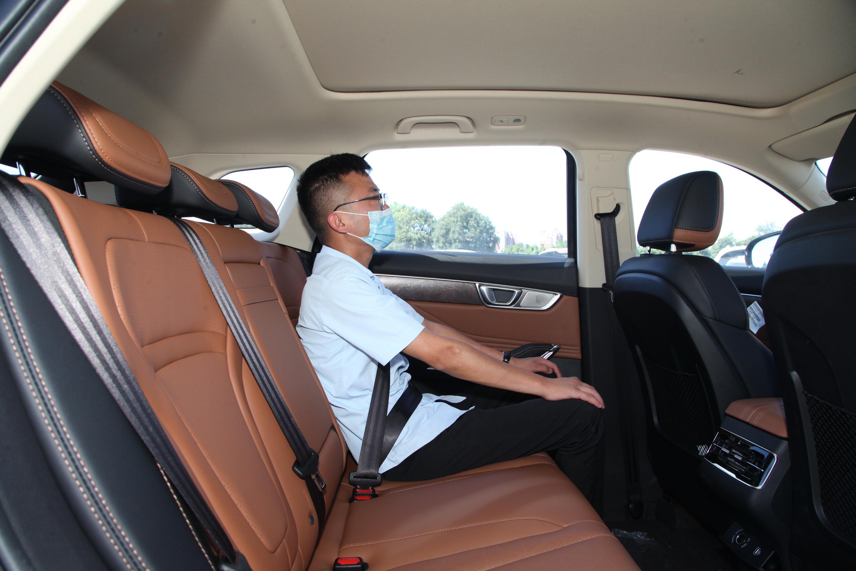 奔腾t99空间-轴距-发动机-易车