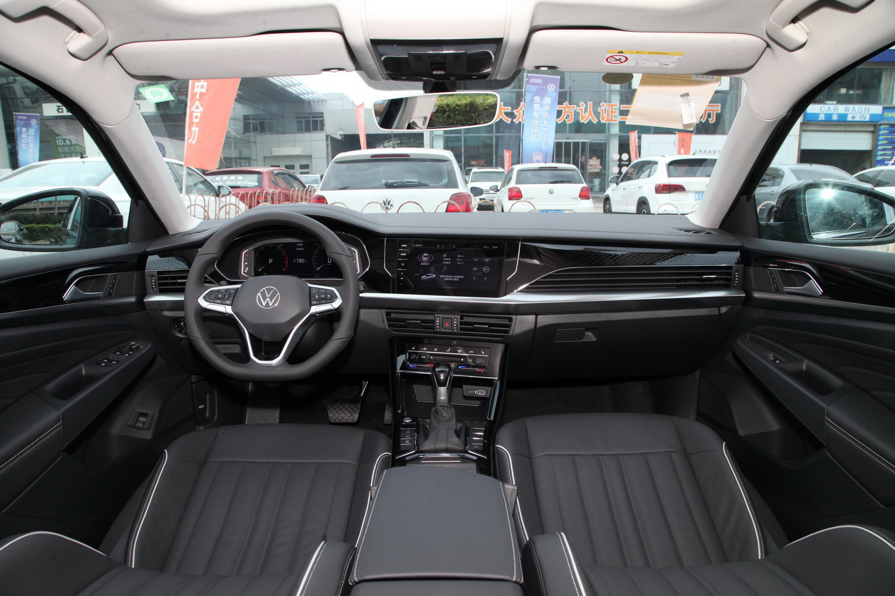 帕萨特内饰-后排-双离合-易车