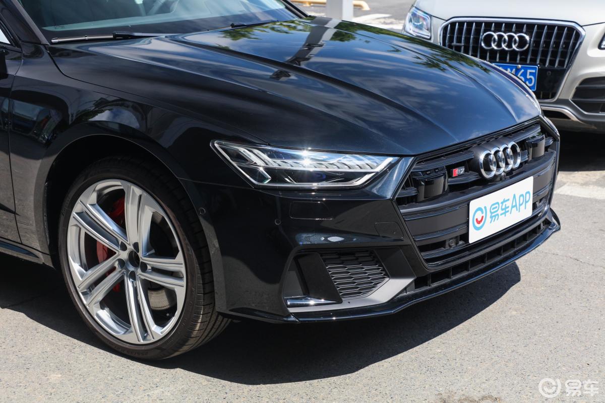 【奥迪s72021款2.