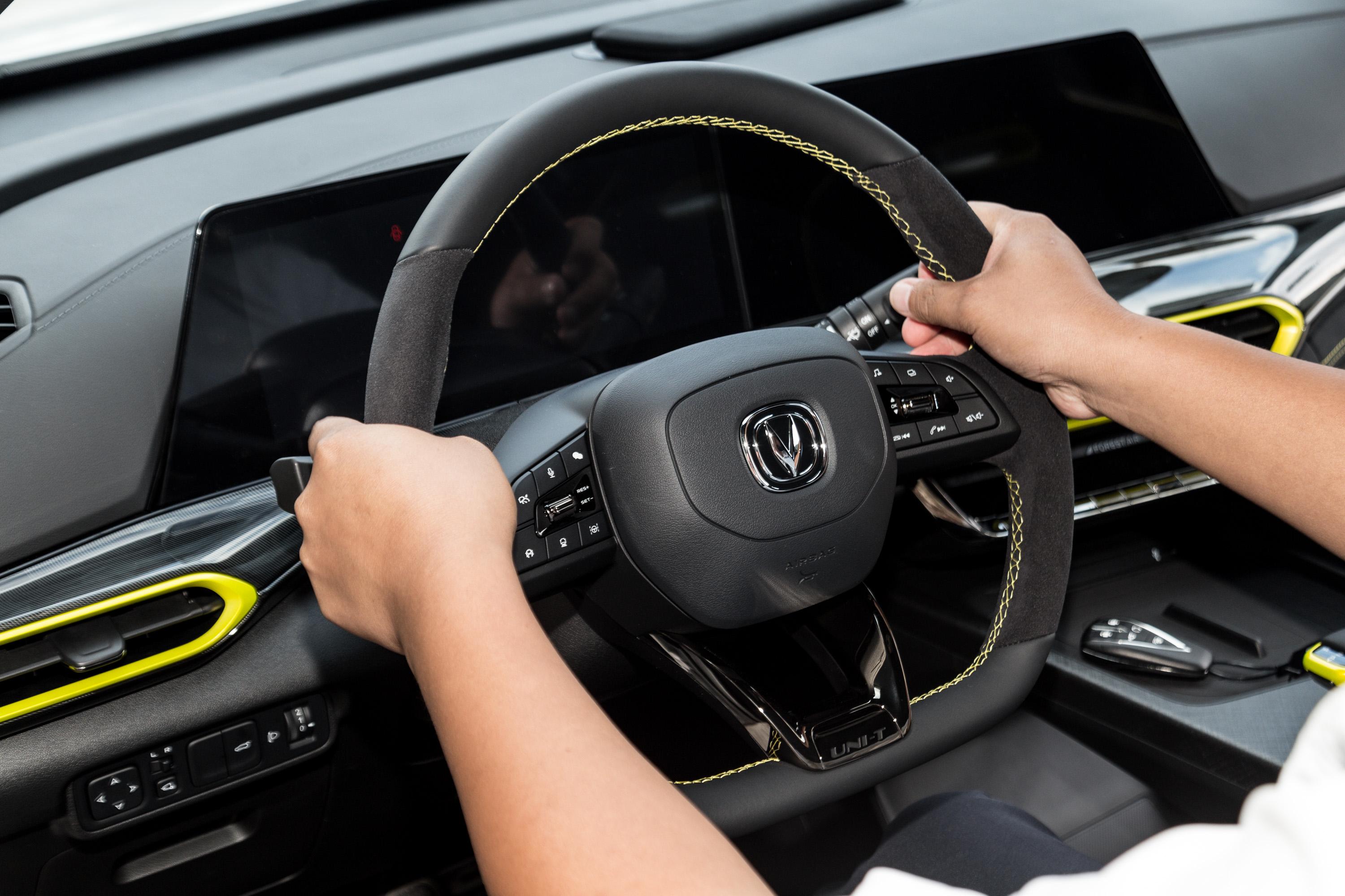 长安uni-t车灯-方向盘-气囊-易车