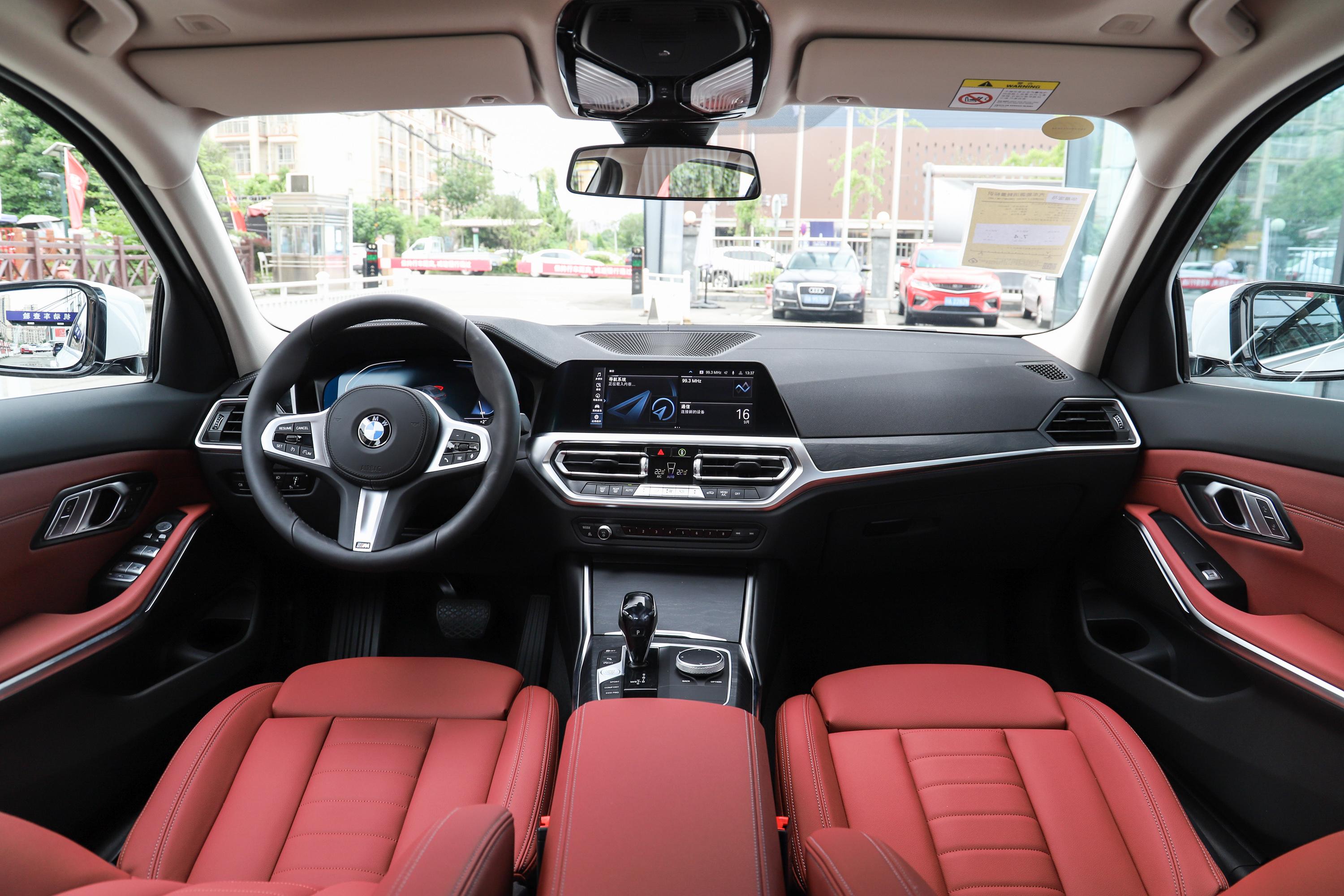 宝马3系内饰-空间-扭矩-易车