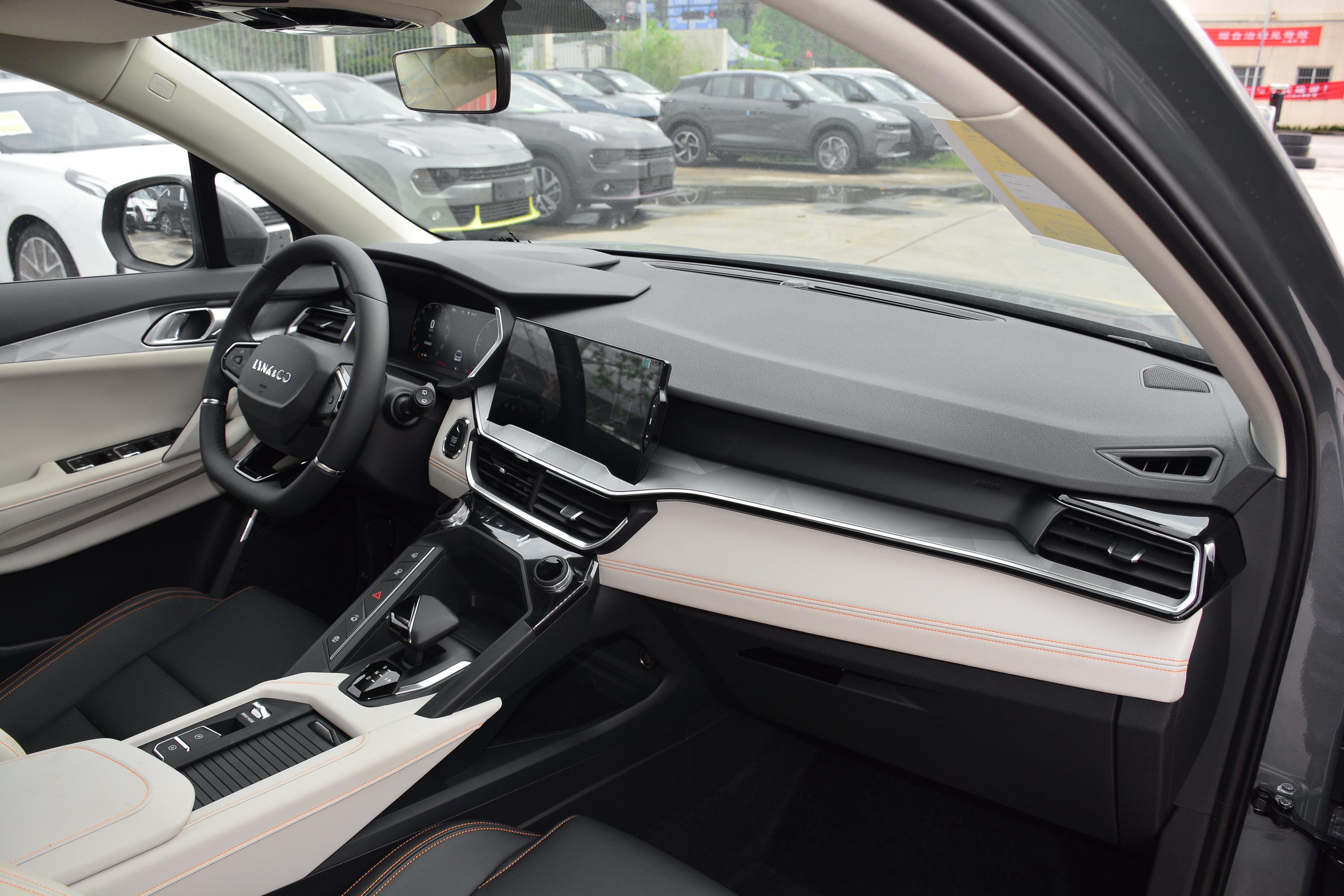 领克06phev车身座椅气囊