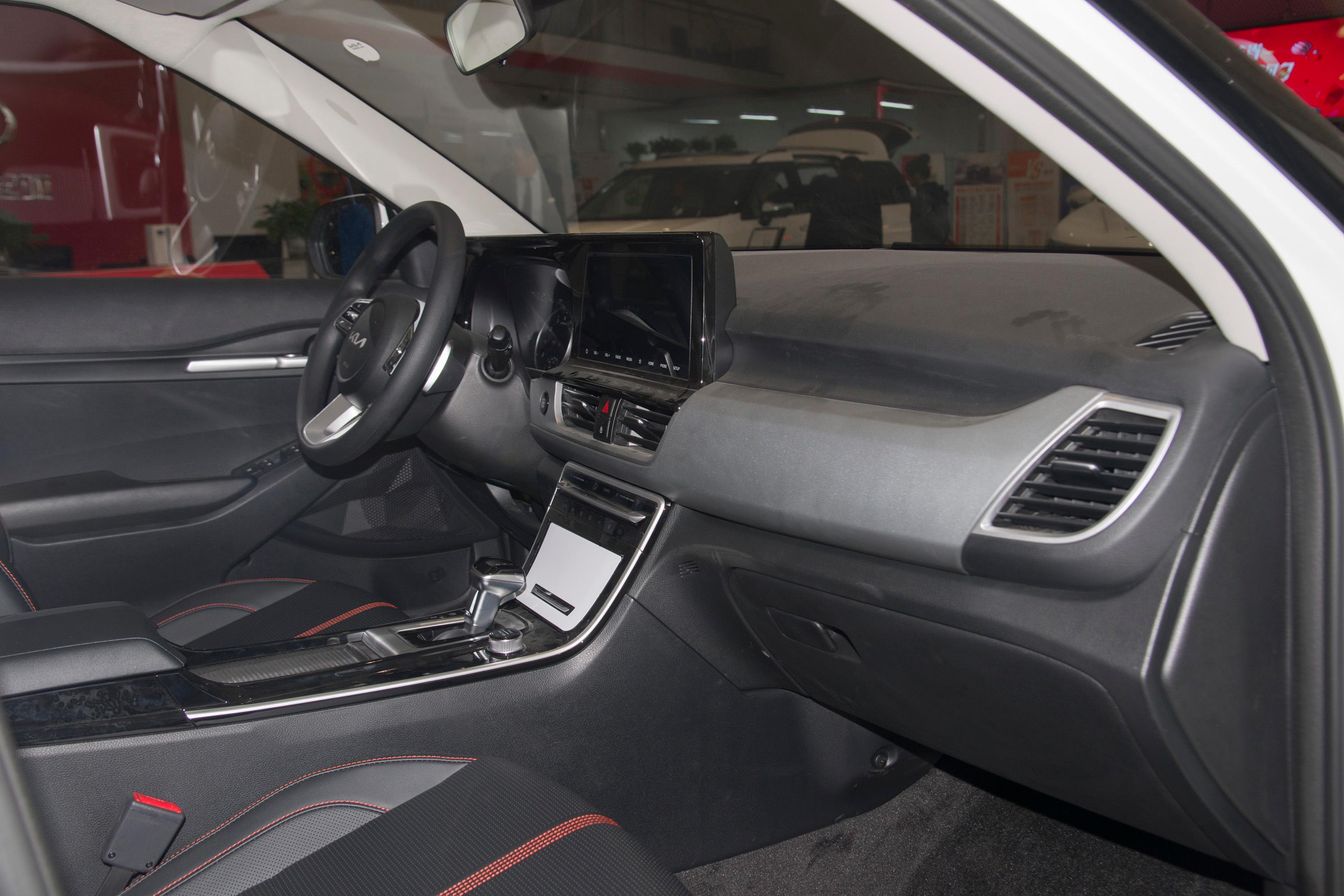 kx3傲跑内饰-后排-动力-易车