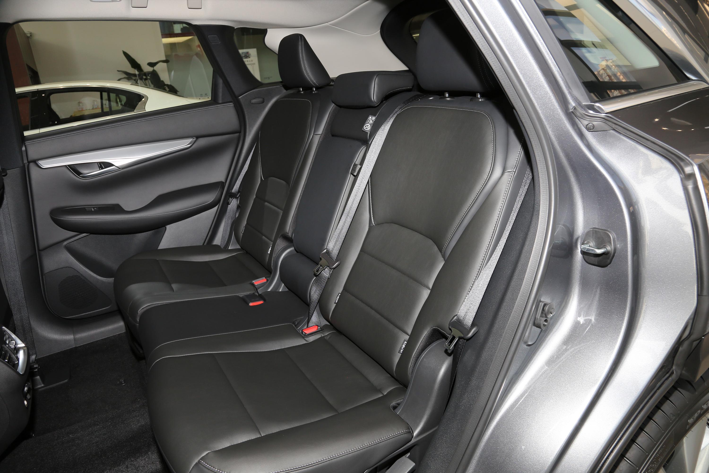 英菲尼迪qx50方向盘后排雷达