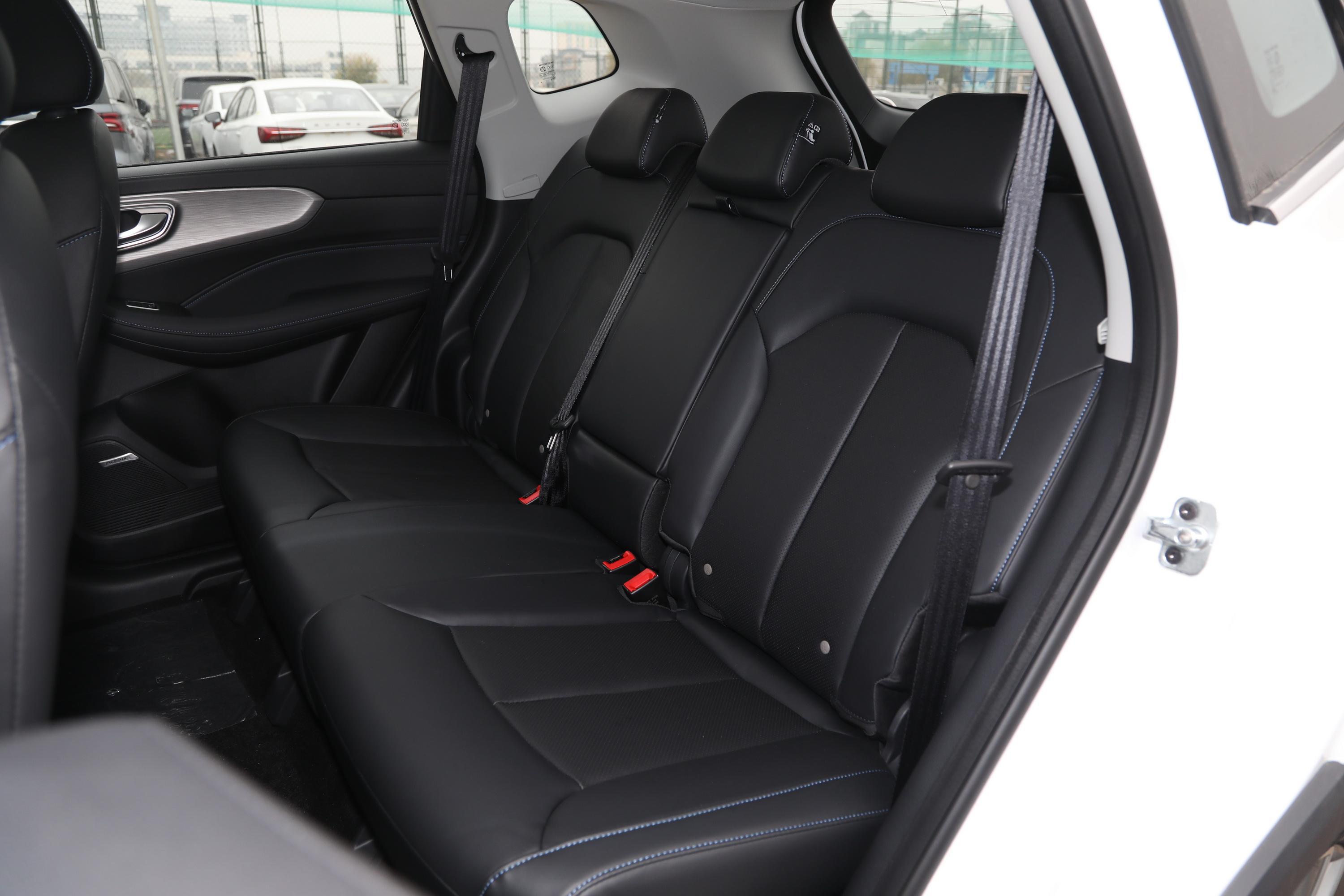 荣威rx5手动空调后排驻车