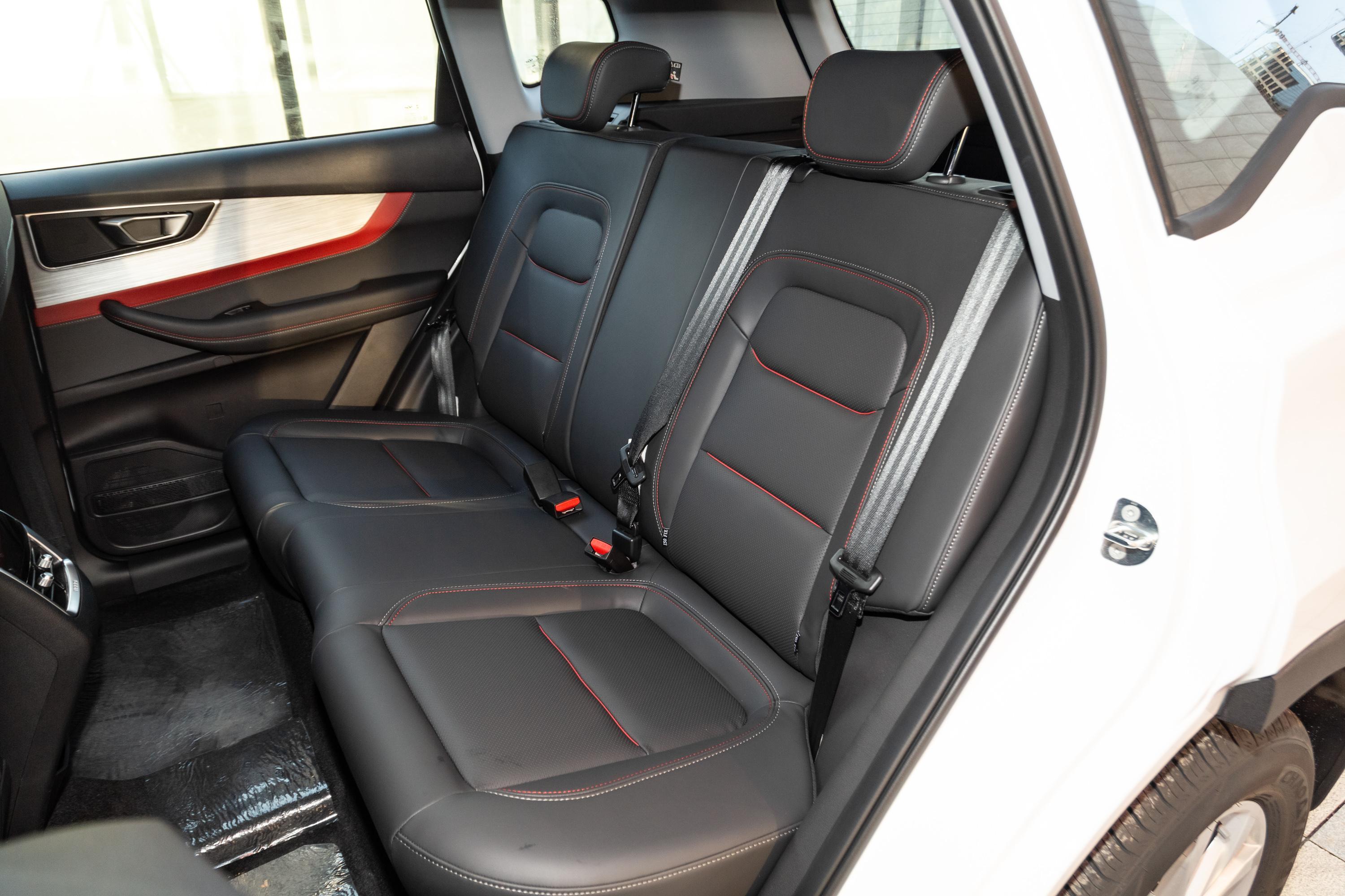 瑞虎7自动驻车-空间-配置-易车