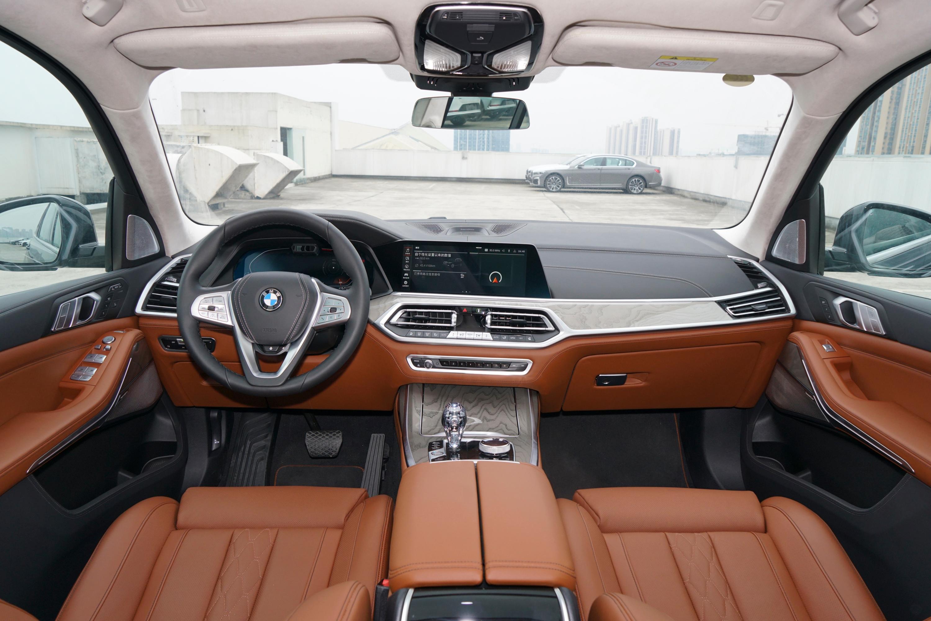 宝马x7真皮座椅-空间-发动机-易车