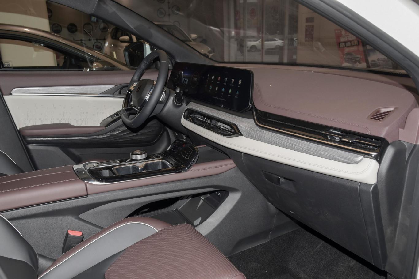 思皓qx300t 双离合 探月版内饰全景副驾驶员方向