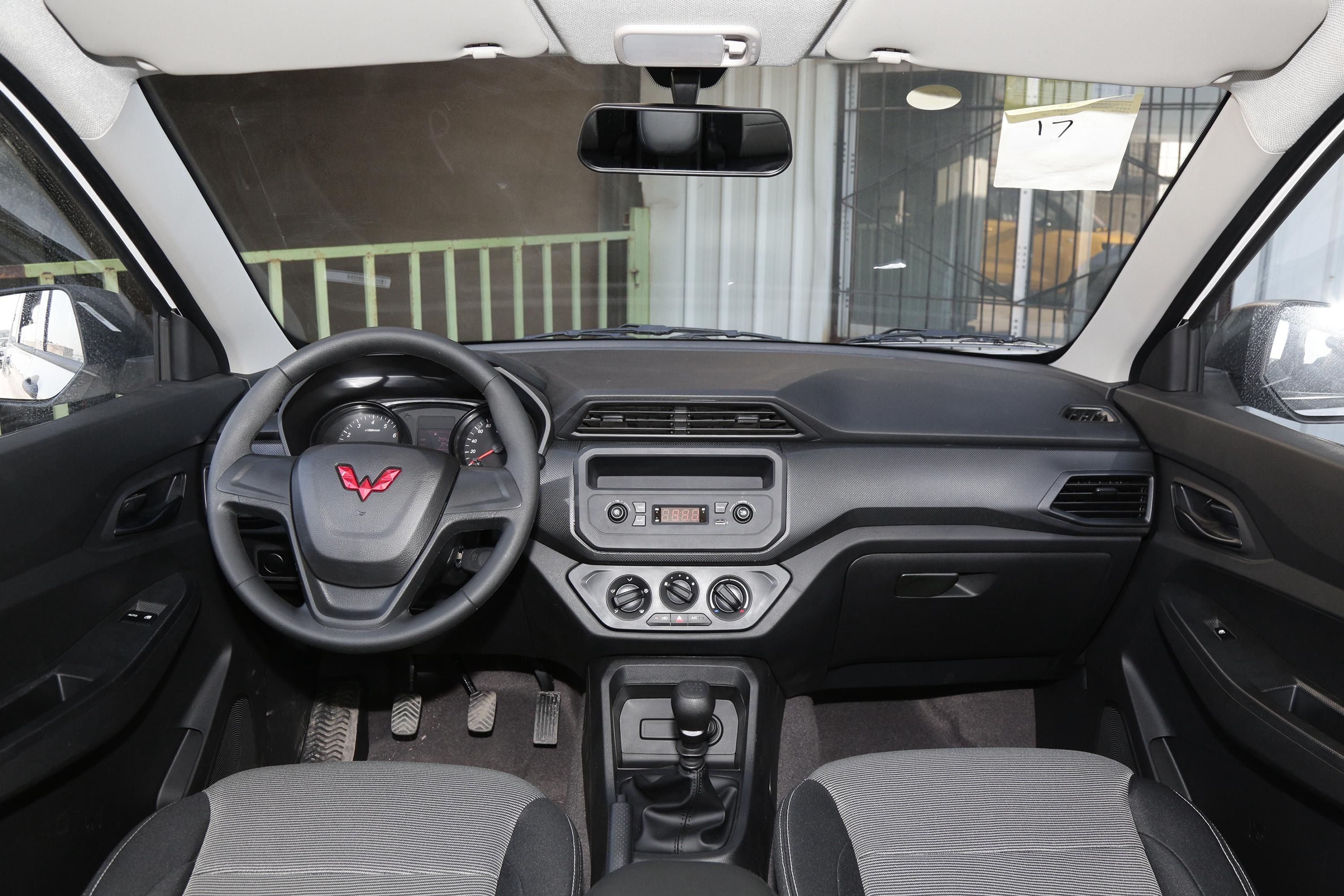 五菱宏光s内饰-空间-发动机-易车