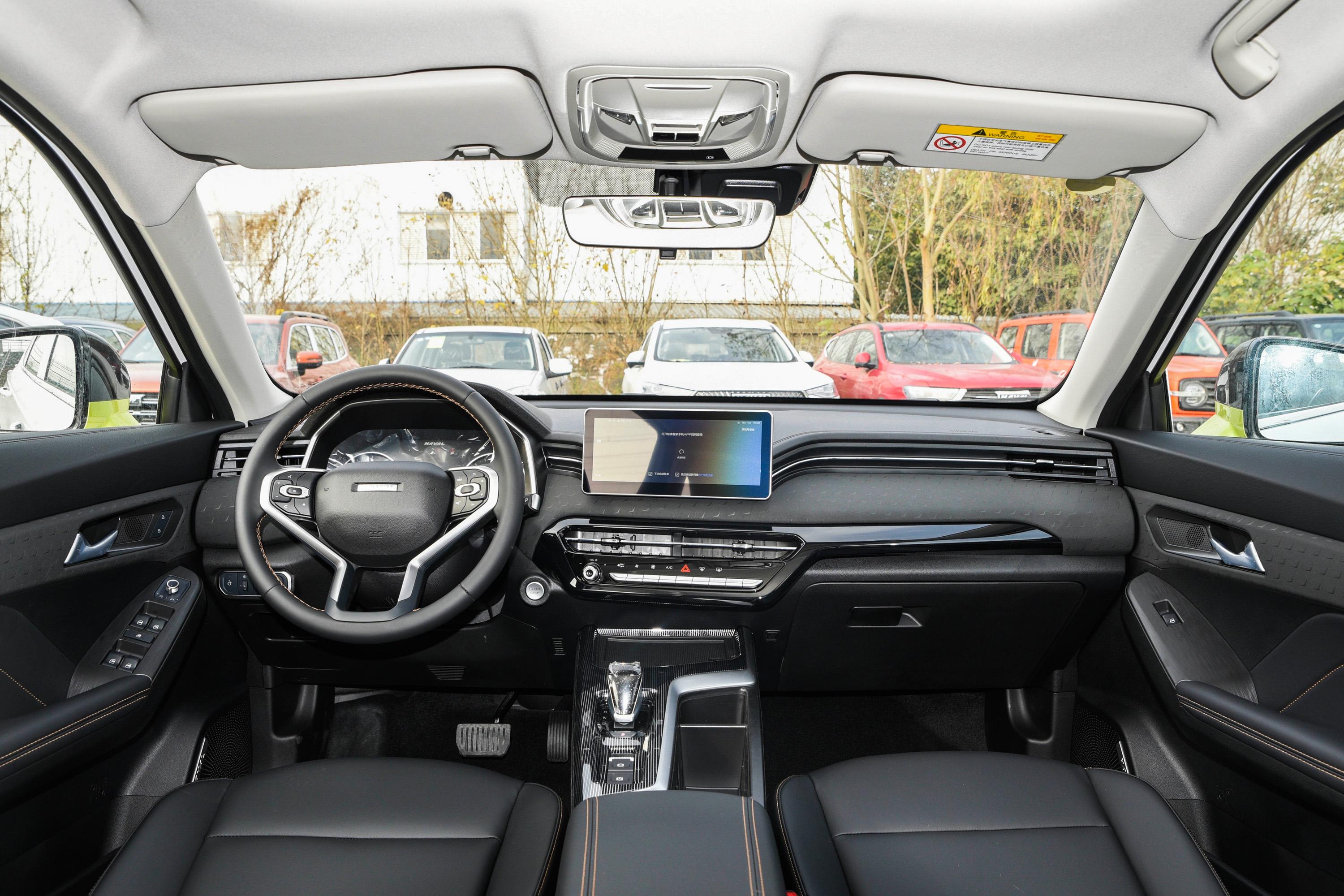 哈弗赤兔内饰-轴距-配置-易车