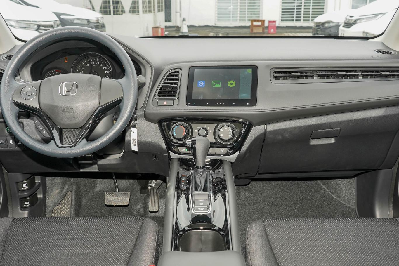 缤智1.5l cvt 精英智享版中控台整体