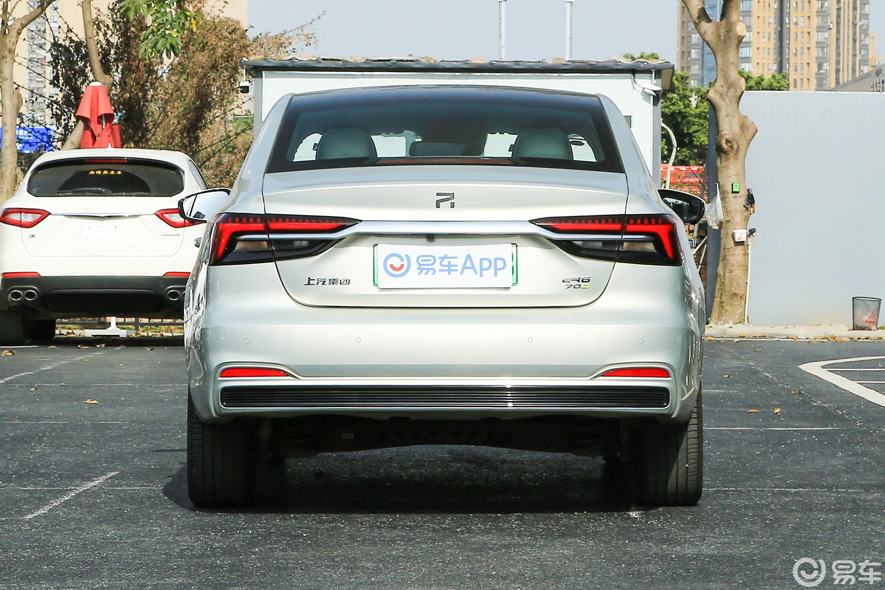 【飞凡ER6新动版 620km 智尊版正后水平图片-汽车图片大全】-易车