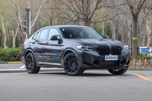 昆明宝瀚宝马x4 m购车送999元大礼包