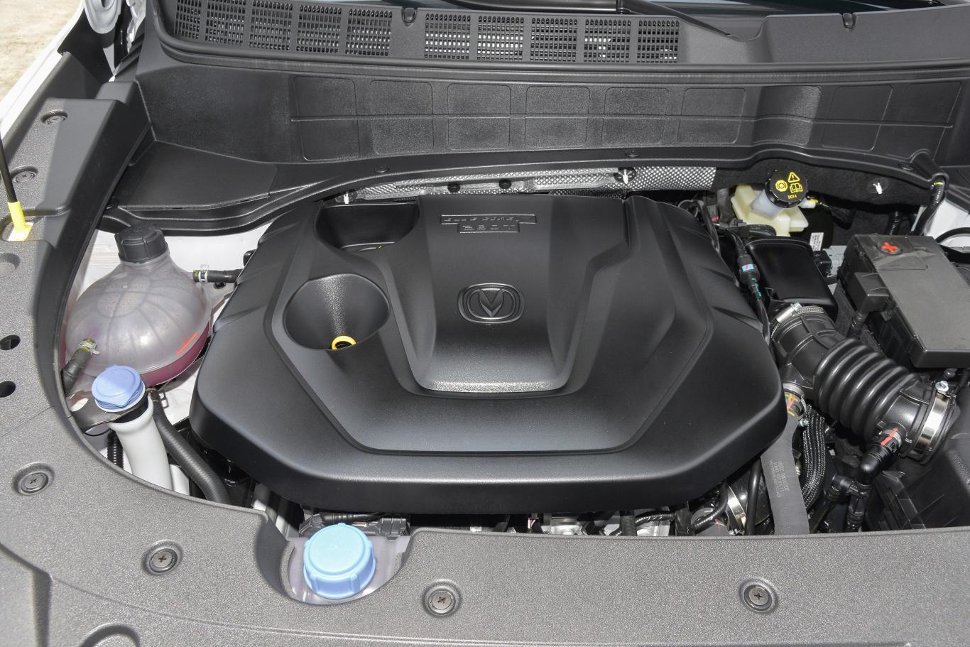 长安cs35plus蓝鲸ne 1.4t 双离合豪华型发动机特写