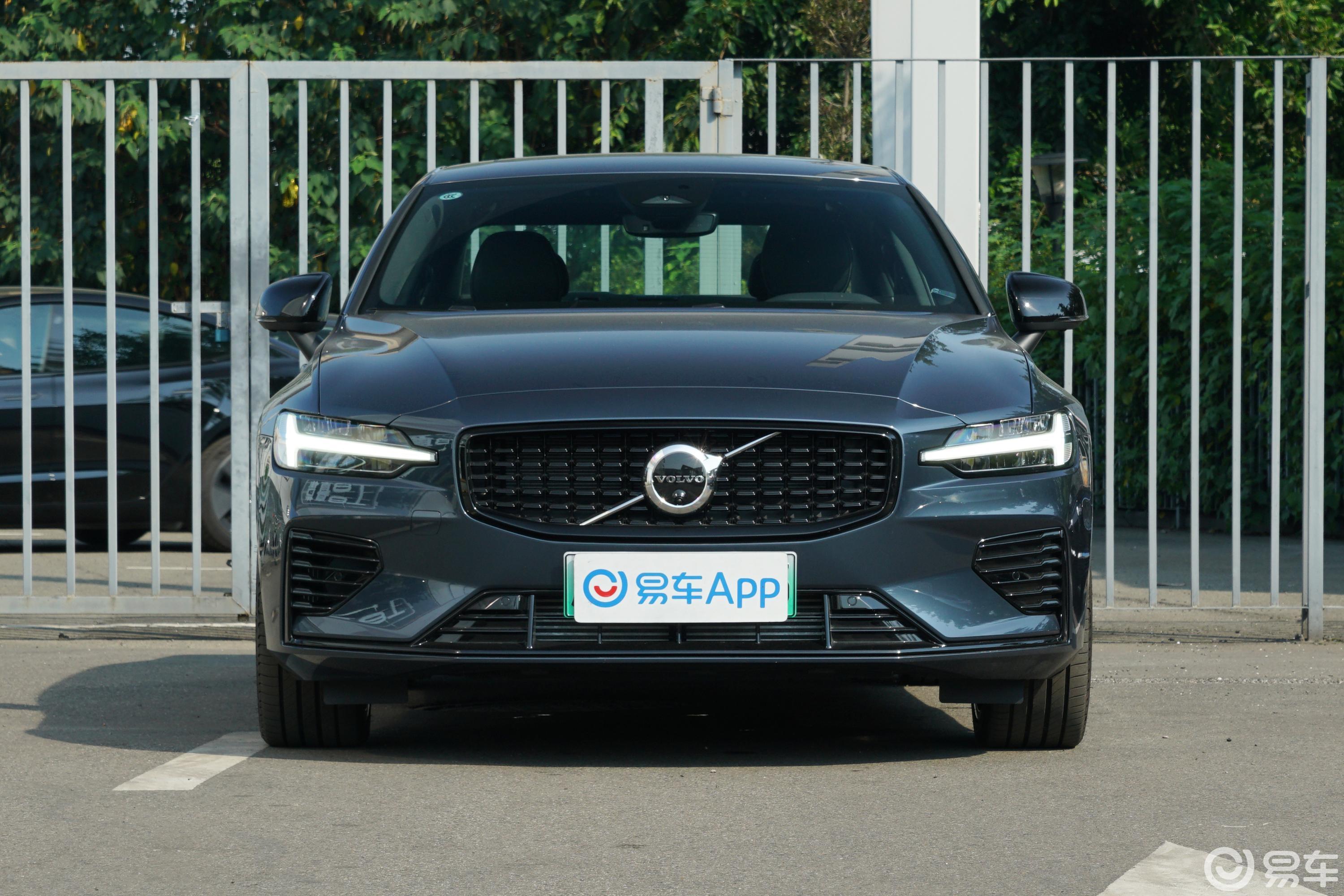 【沃尔沃S60 RECHARGET8 四驱智雅运动版正前水平图片-汽车图片大全】-易车