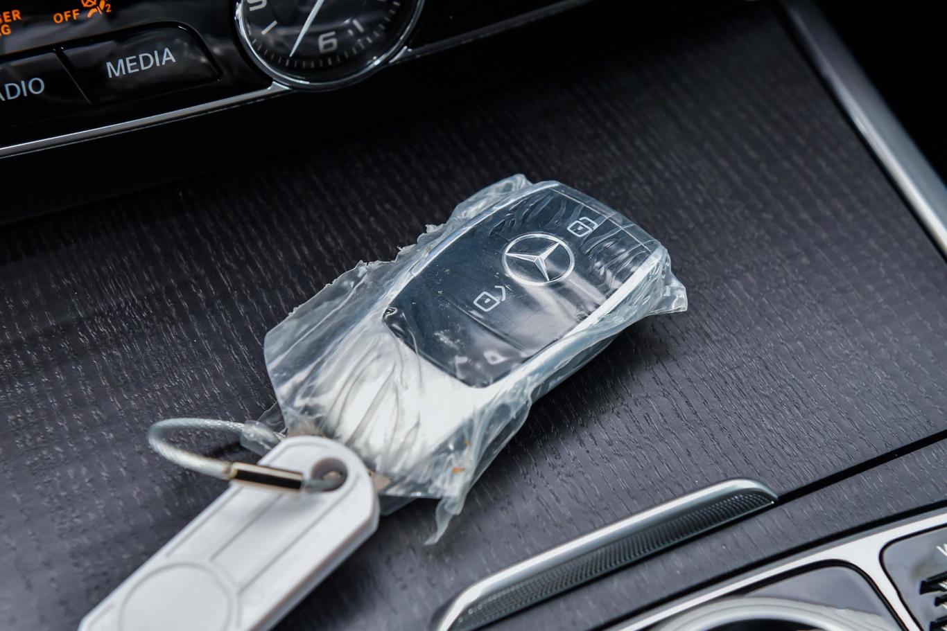 奔驰g级g 500钥匙正面