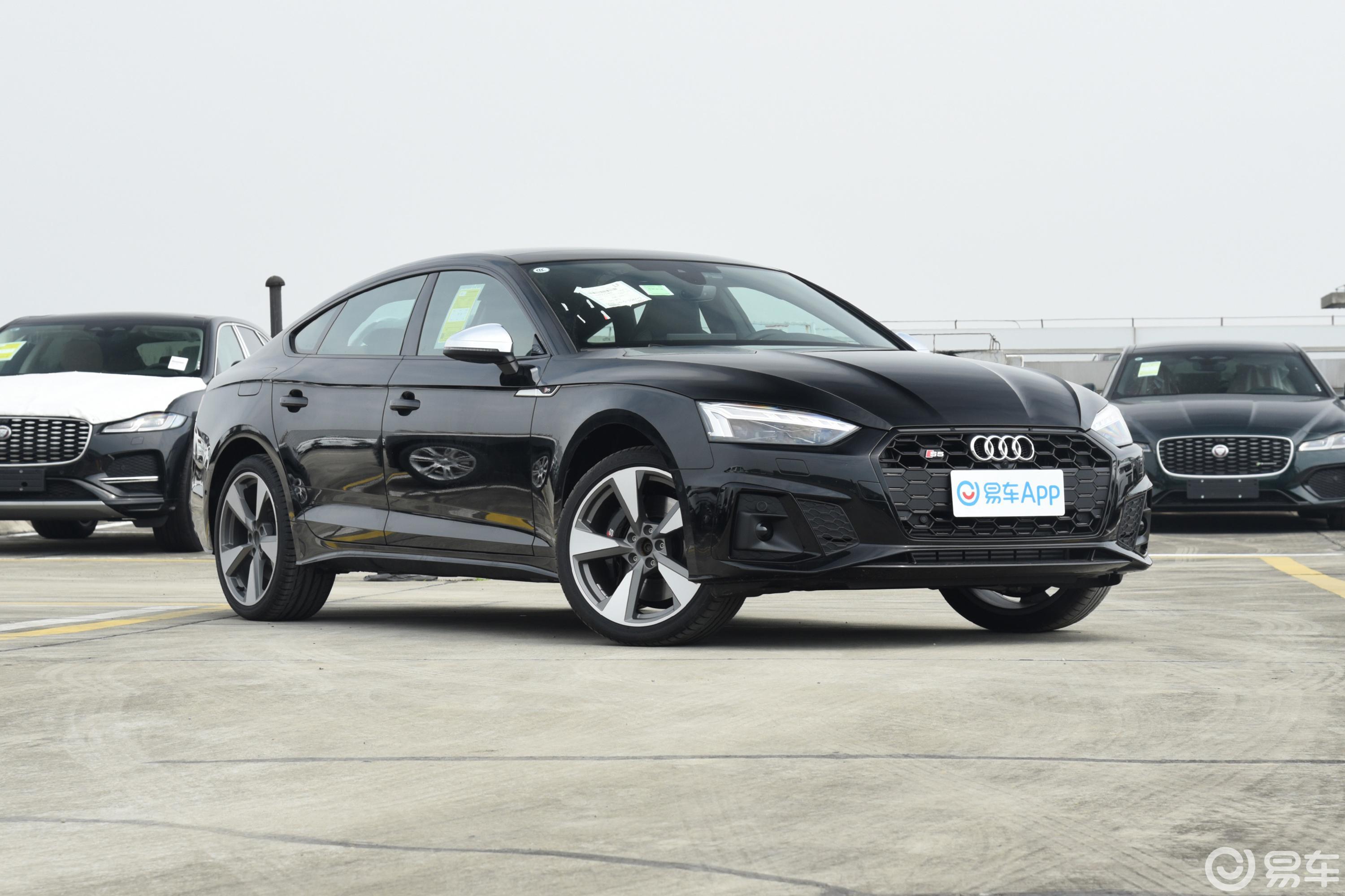 【奥迪S53.0T Sportback侧前45度车头向右水平图片汽车图片大全】易车
