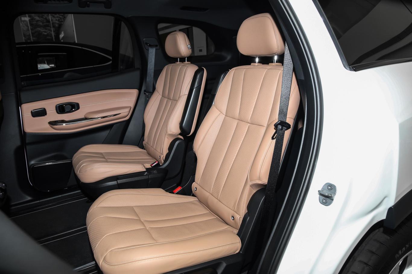 蔚来es8450km 基准版 75kwh 6座后排座椅