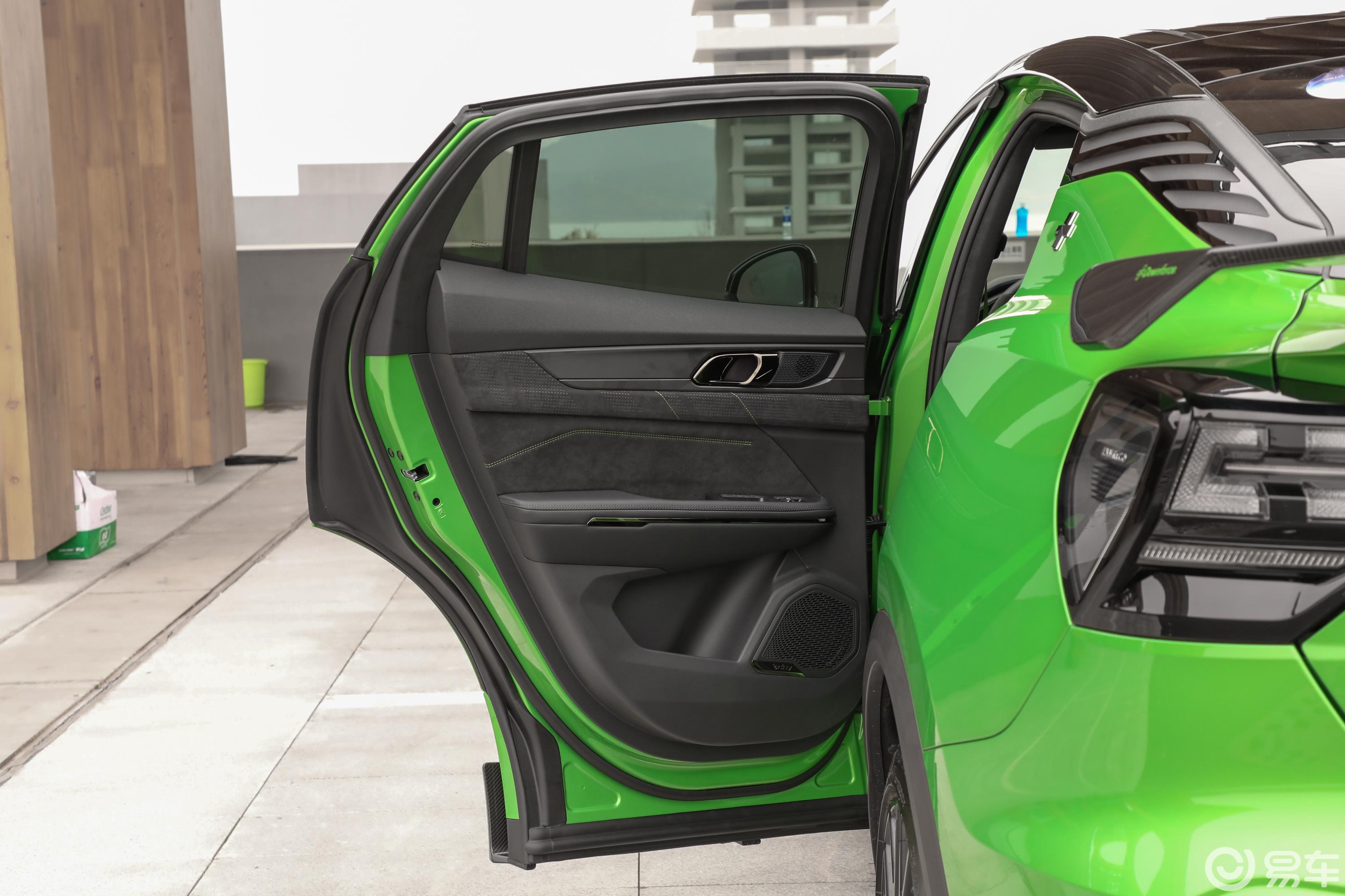 【领克0505+ 2.0T 四驱探索版驾驶员侧后车门图片-汽车图片大全】-易车