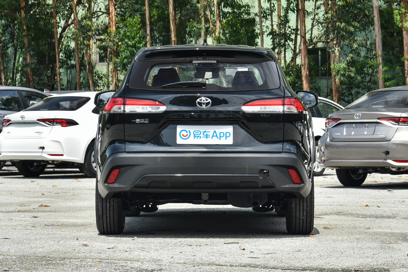 【卡罗拉锐放2.0L 先锋版正后水平图片-汽车图片大全】-易车