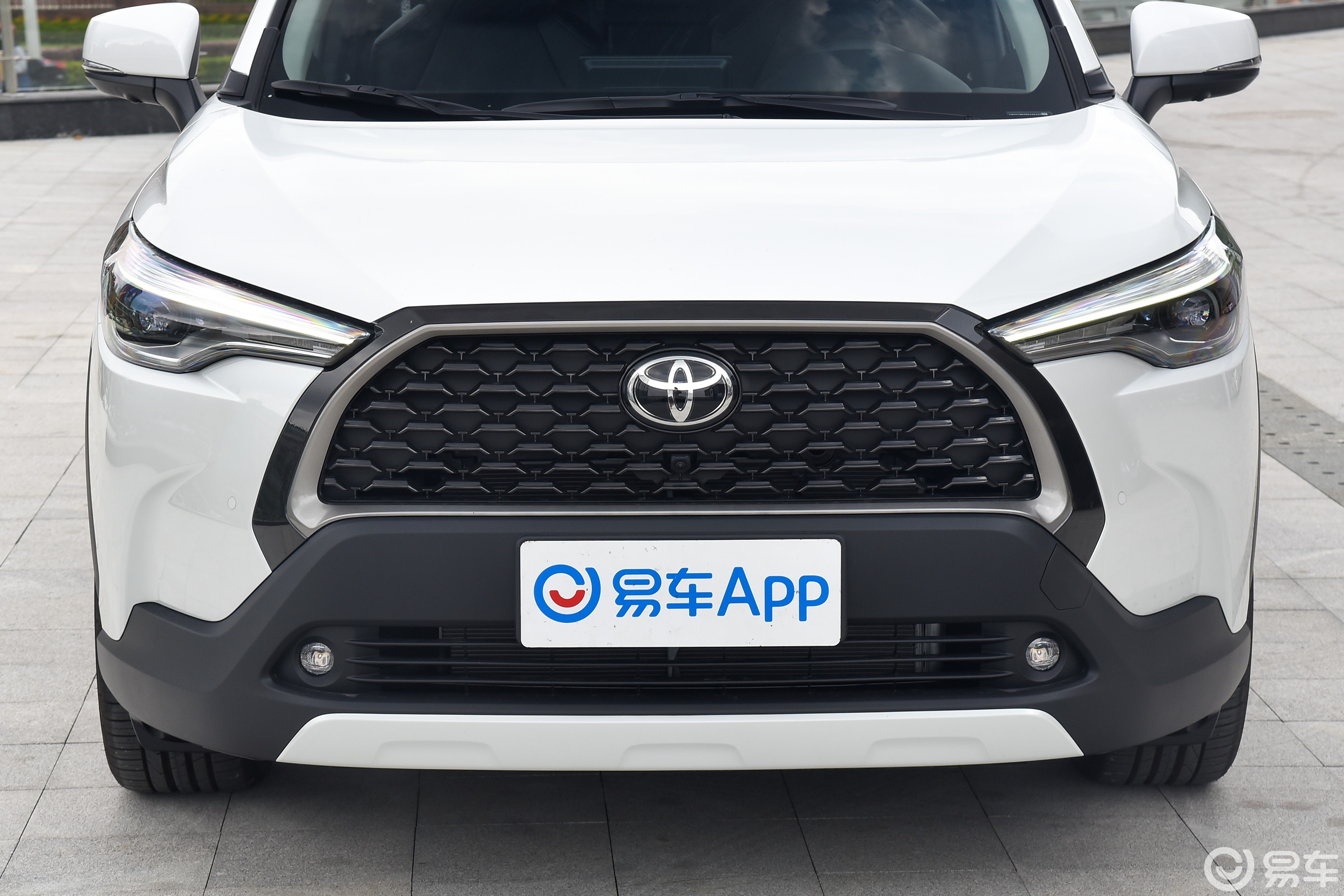 【卡罗拉锐放2.0L 旗舰版外观细节图片-汽车图片大全】-易车