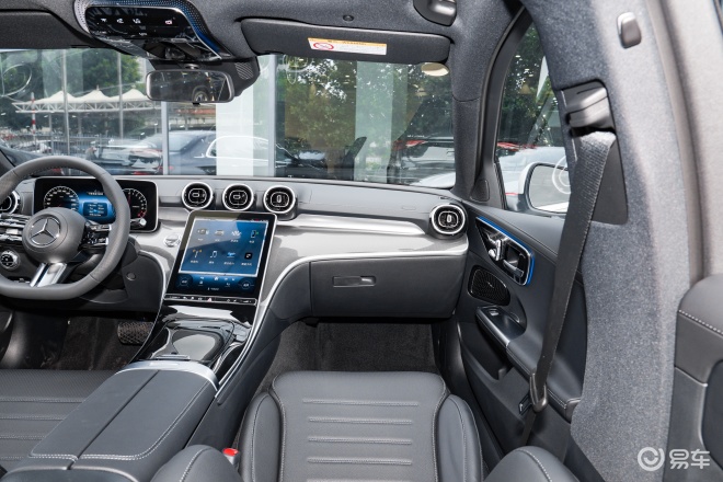 奥迪200和奔驰c级 插电混动的图片对比-易车