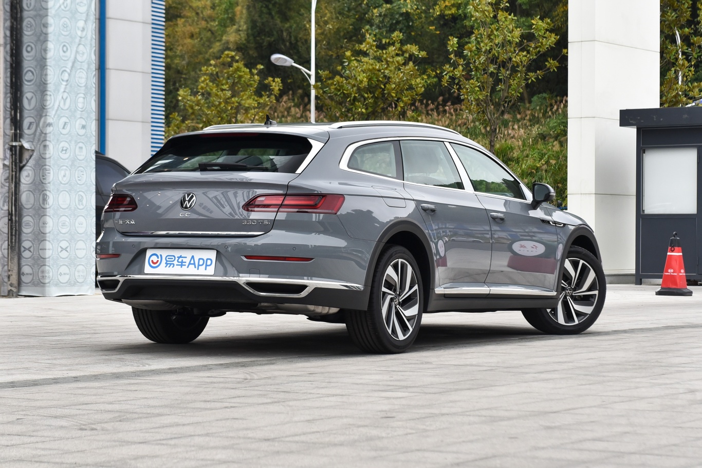 【一汽-大众CC猎装车 330TSI 猎目版侧后45度车头向右水平图片-汽车图片大全】-易车