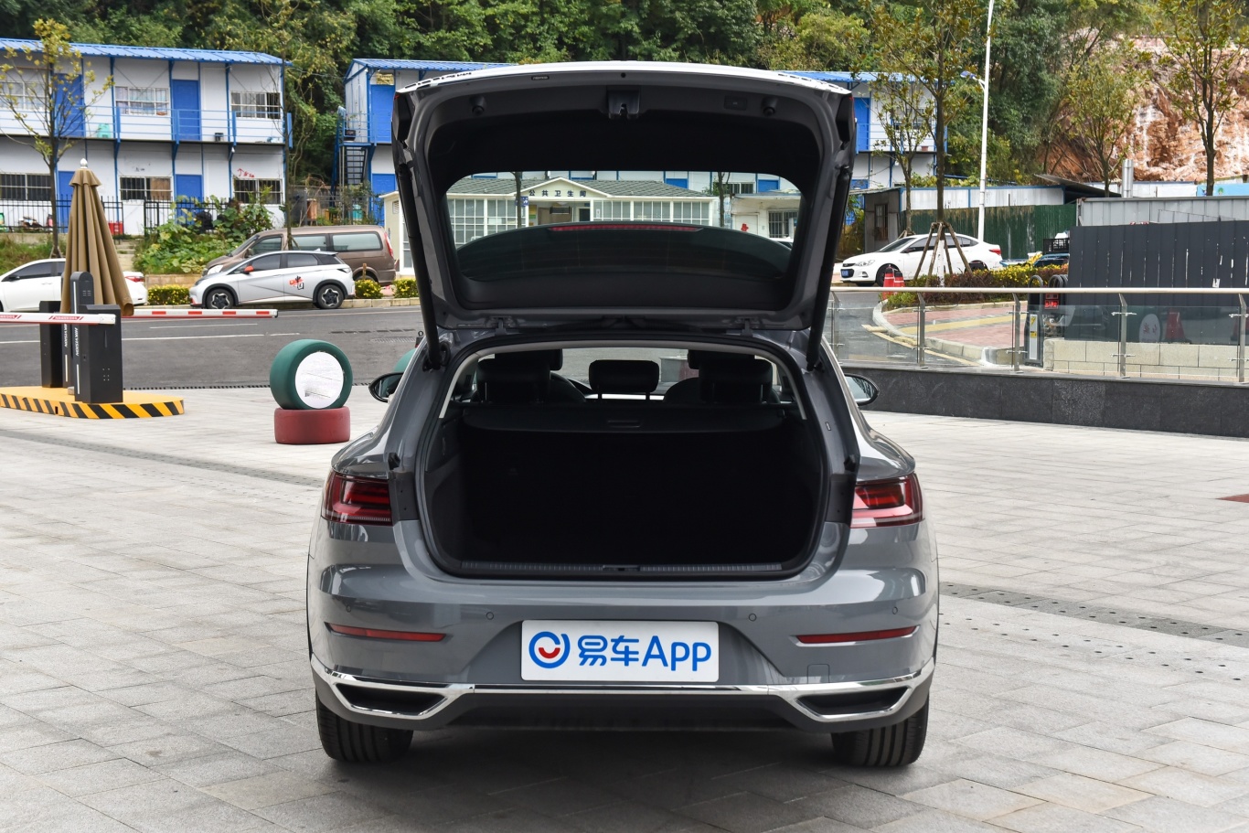 【一汽-大众CC猎装车 330TSI 猎目版后备厢图片-汽车图片大全】-易车